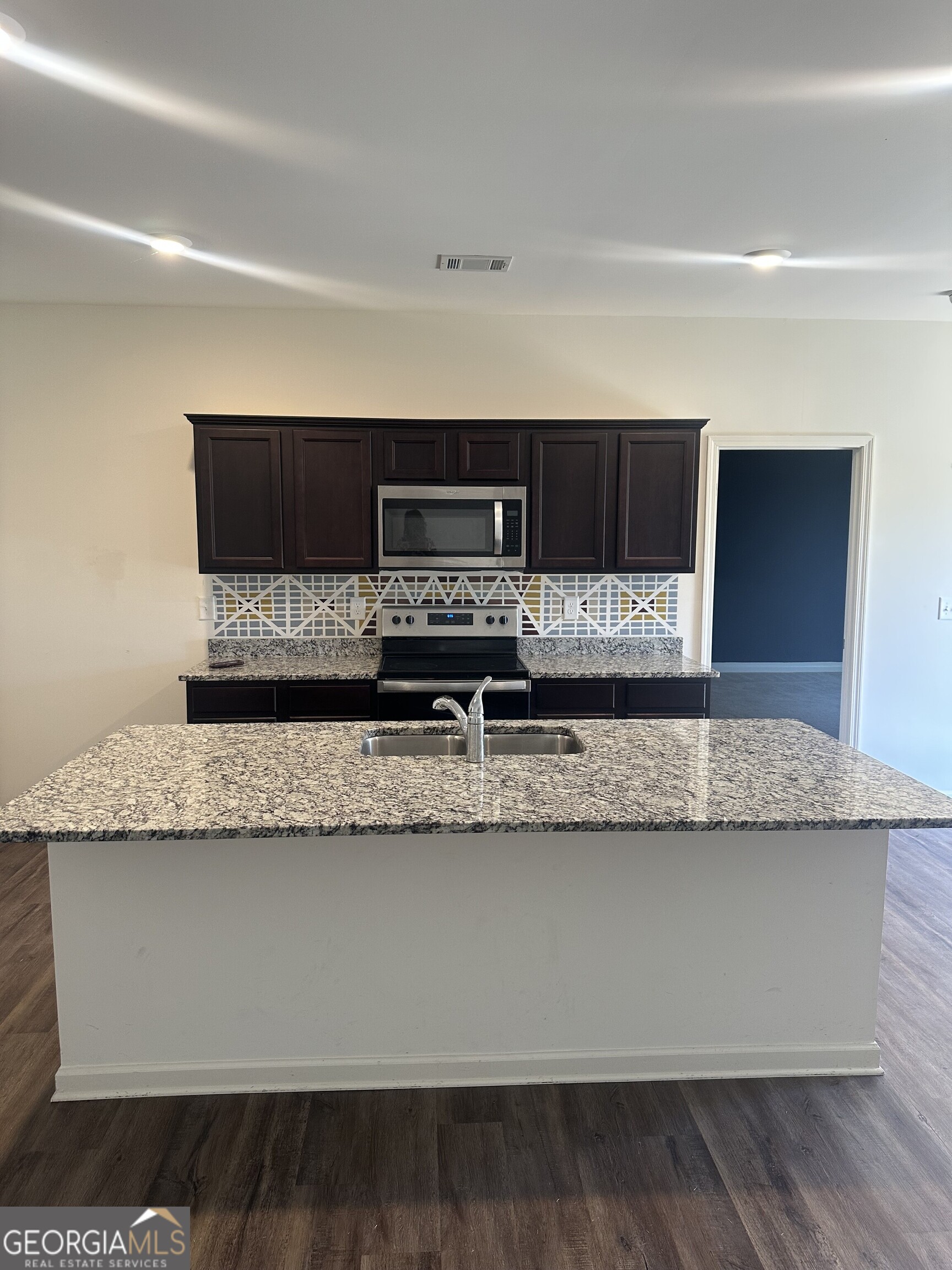 1064 Coldwater Drive Property Photo 10