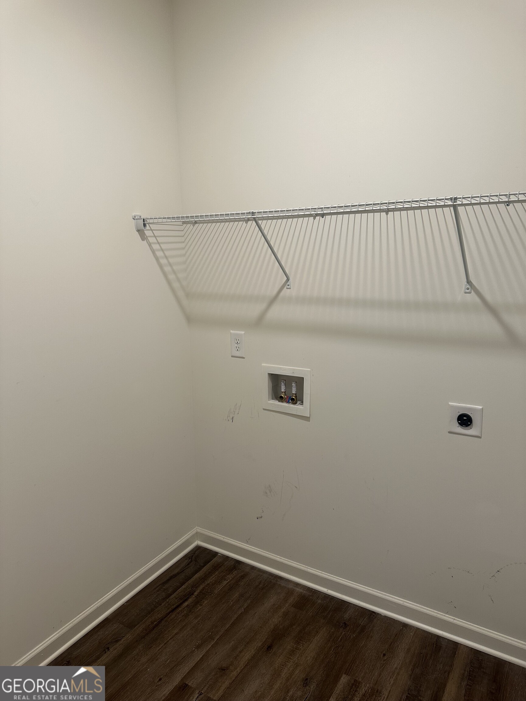 1064 Coldwater Drive Property Photo 19