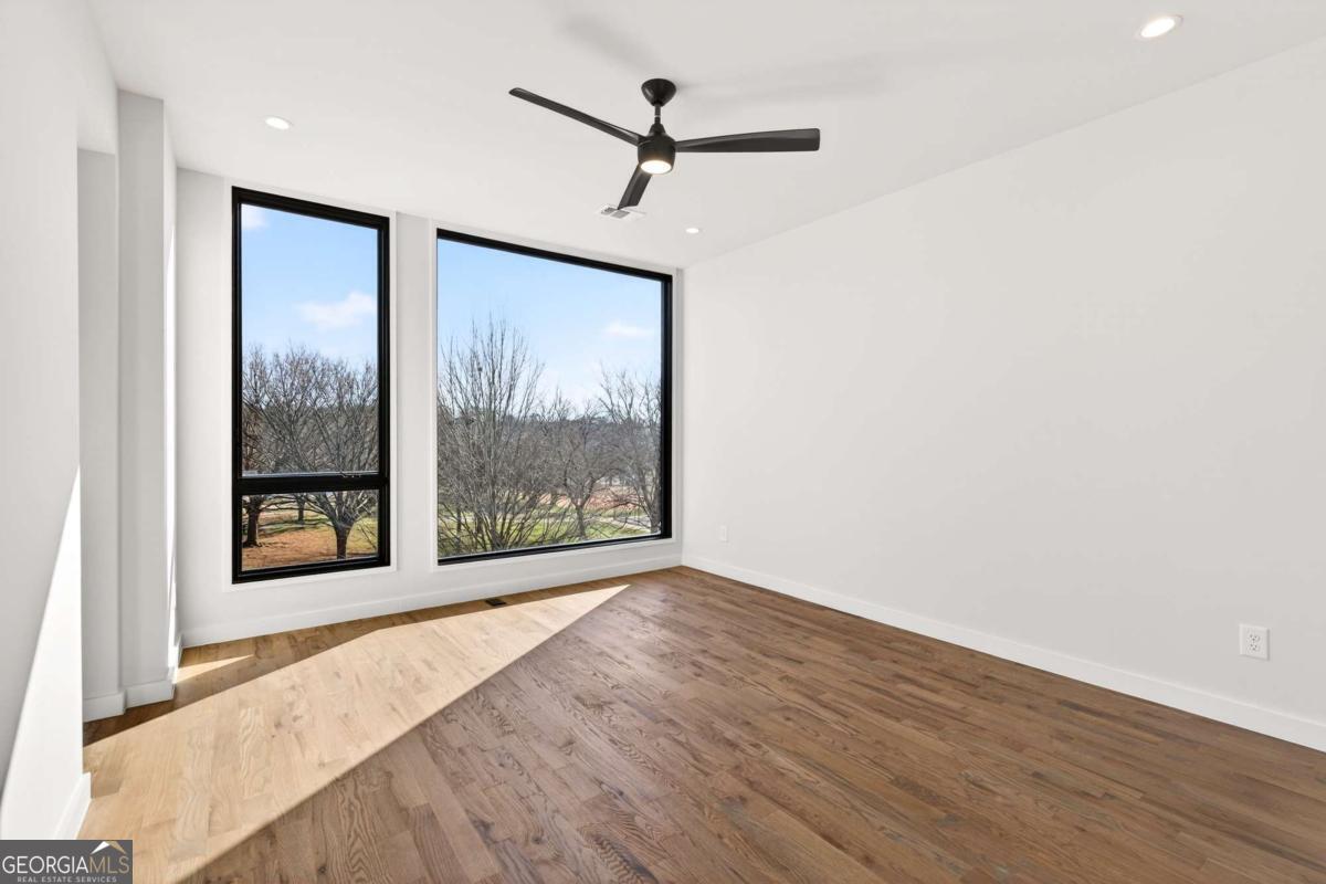 105 Georgia Avenue Se # 10 Property Photo 11
