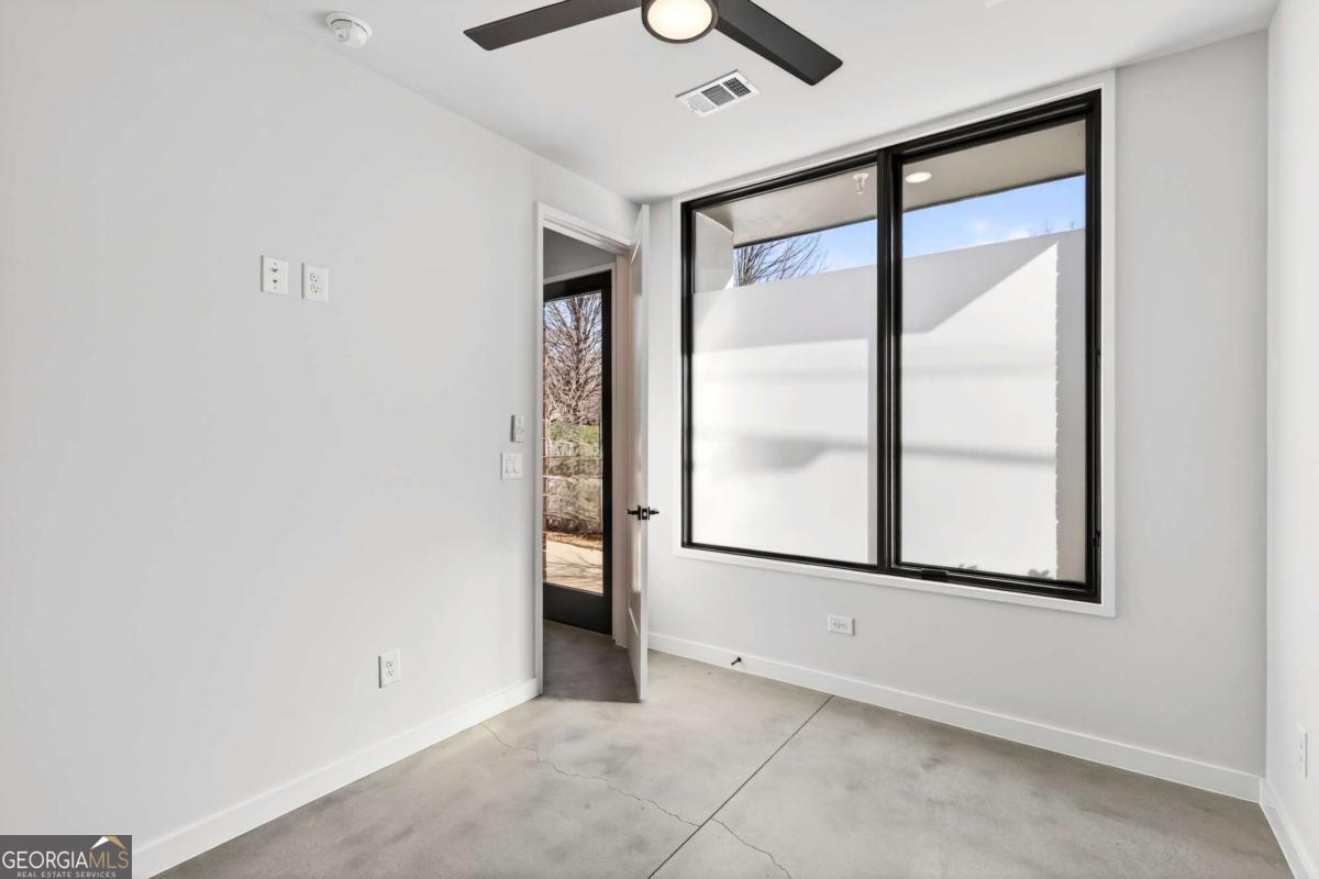 105 Georgia Avenue Se # 10 Property Photo 23