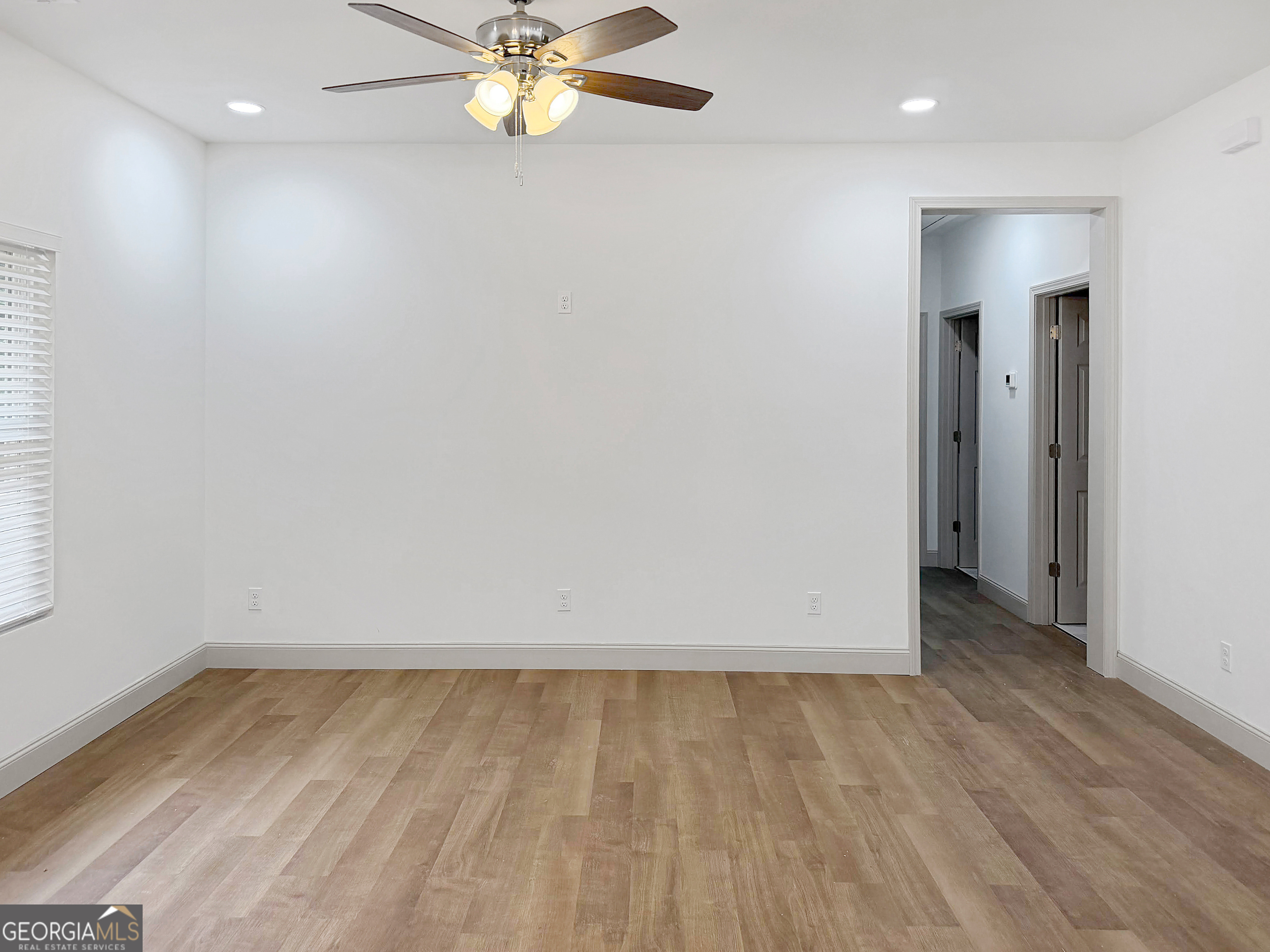 1532 Greentree Parkway Property Photo 8