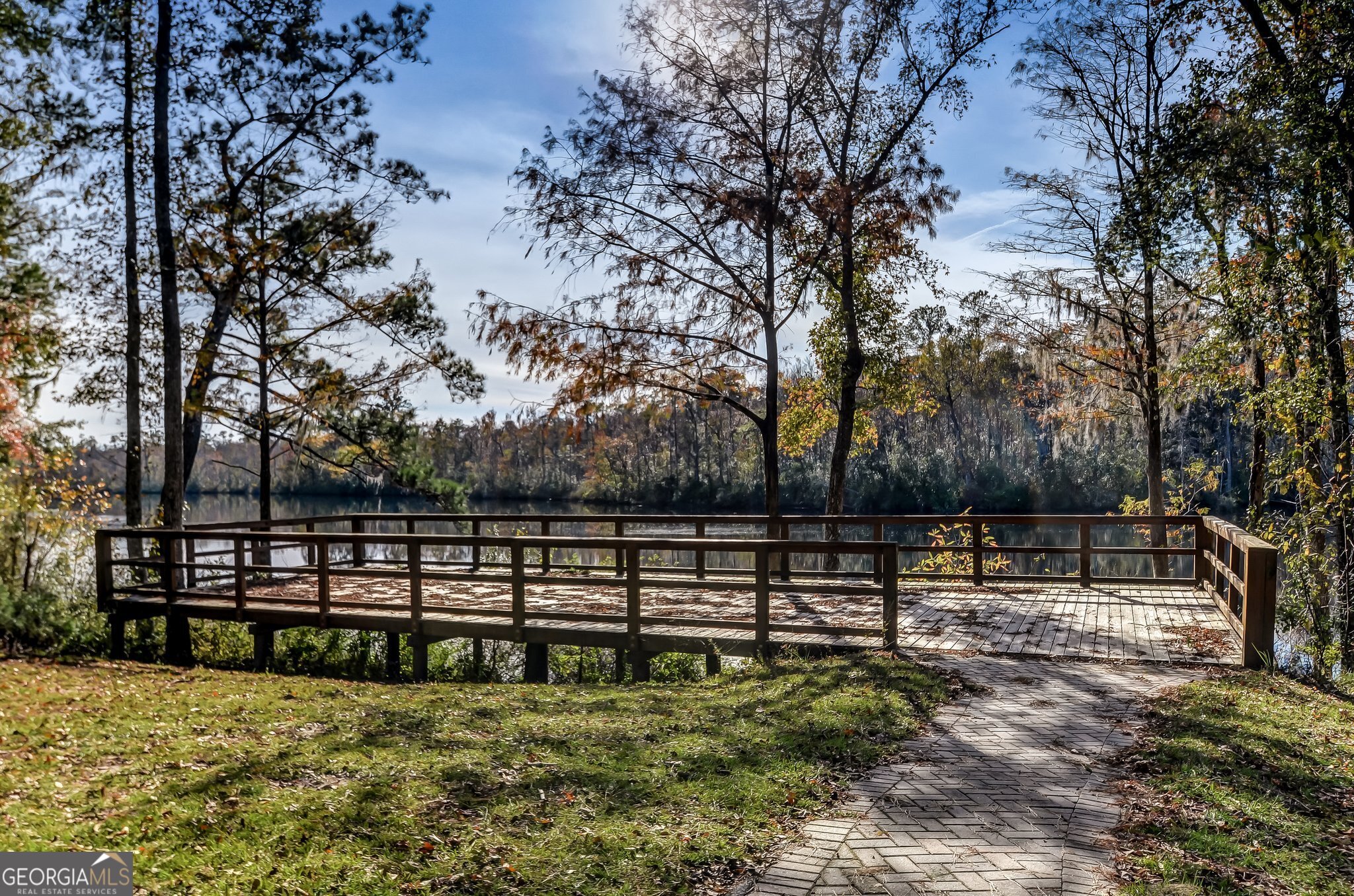 448 Shoreline Drive Property Photo 12