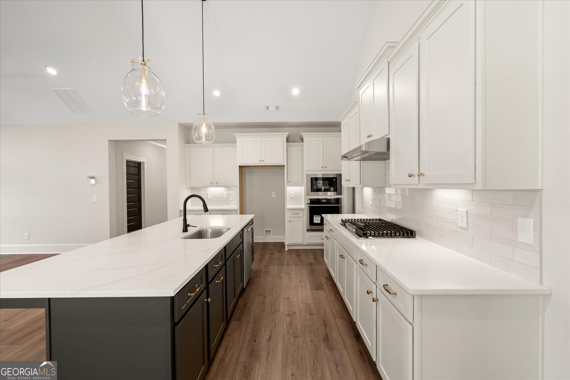 165 West Lake Boulevard Property Photo 15