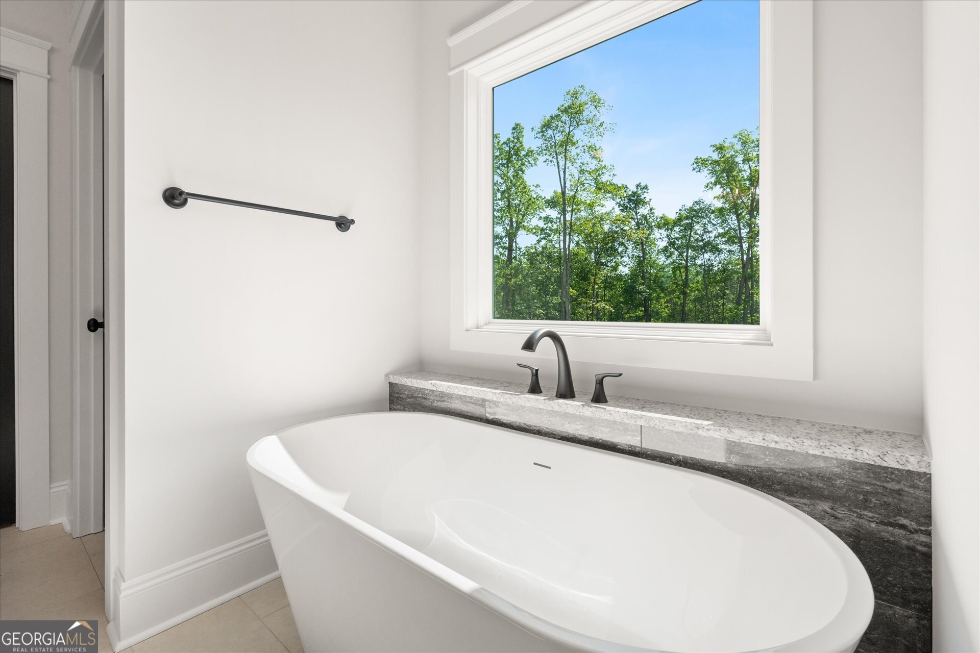 165 West Lake Boulevard Property Photo 25