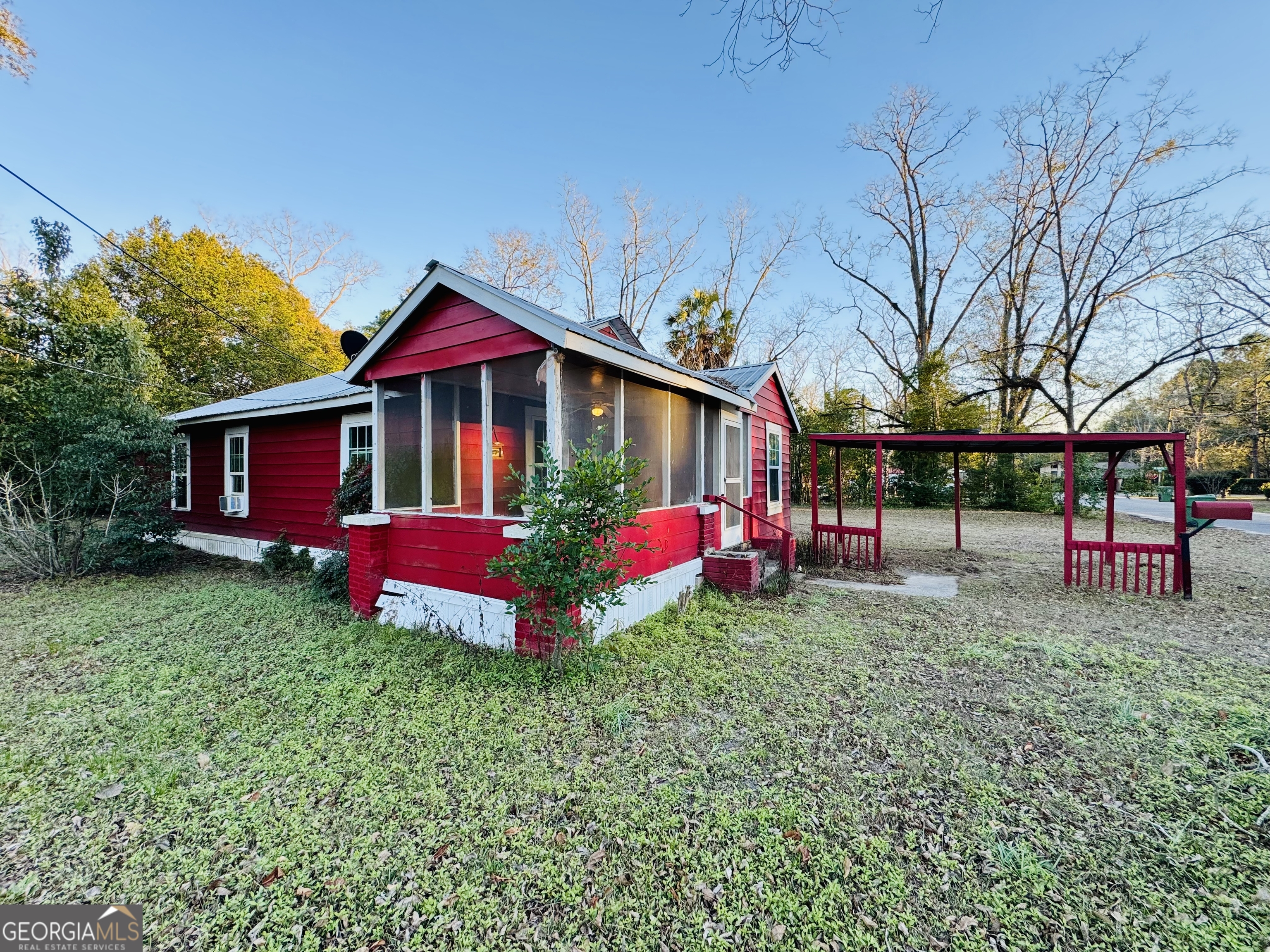 507 S Poplar Street Property Photo 3