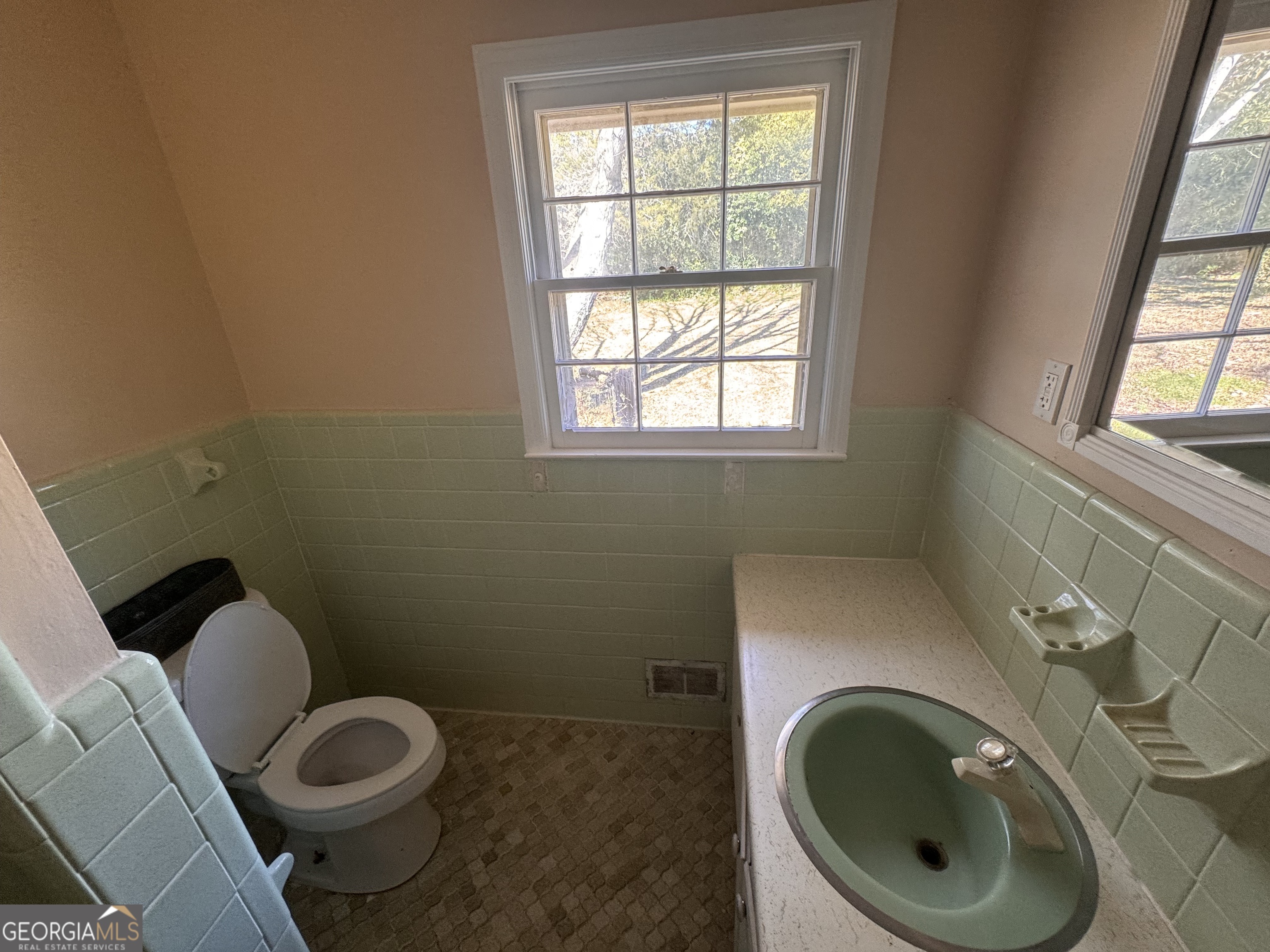 5175 Forest Drive Se Property Photo 12