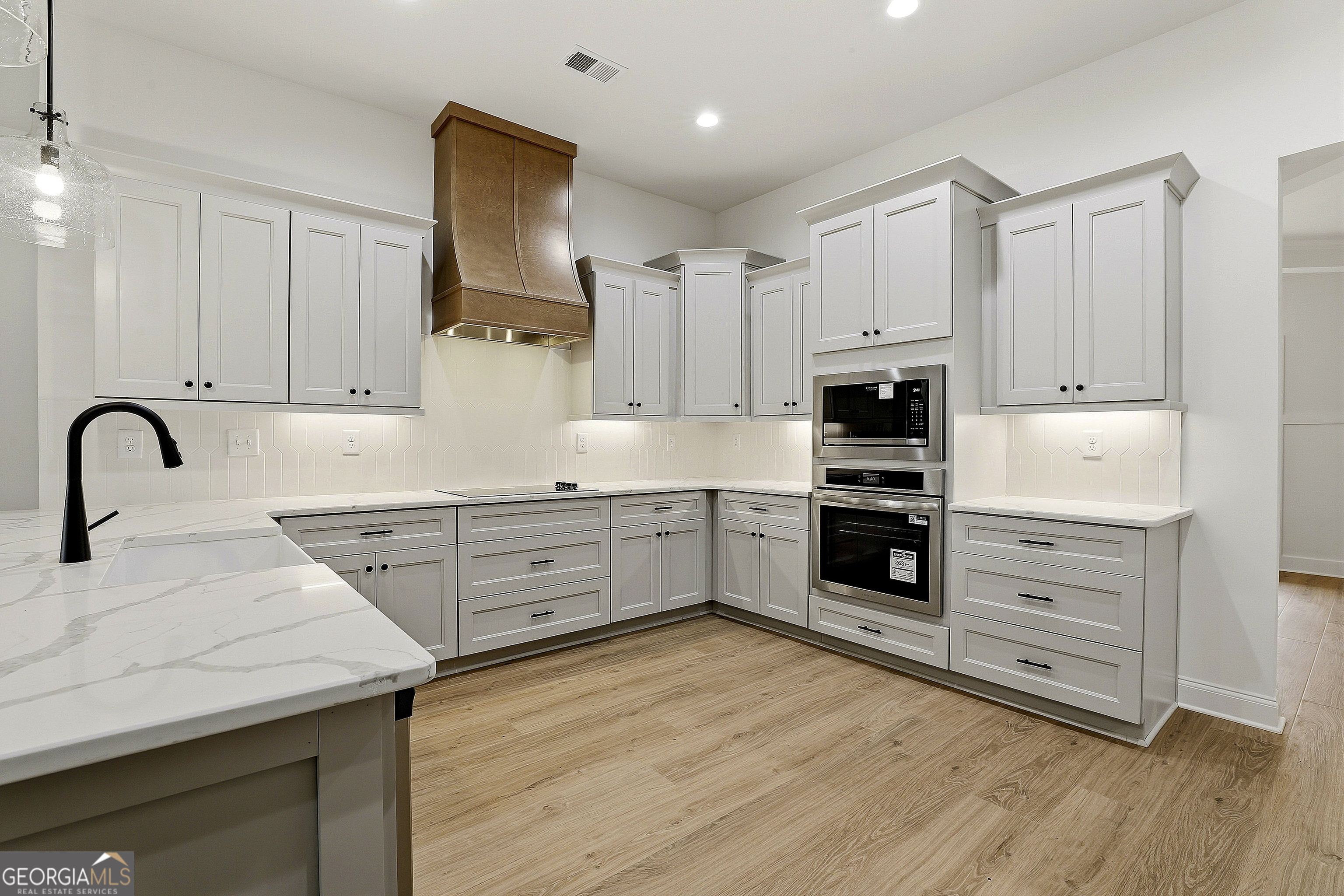 204 Tattersall Way # 98 Property Photo 19