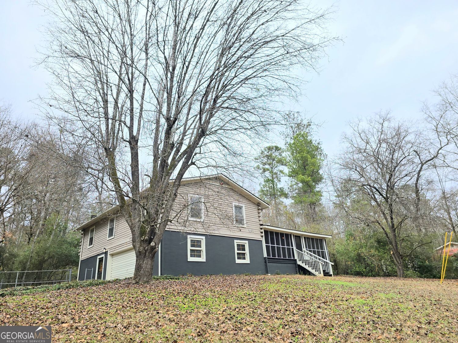 1181 Greentree Parkway Property Photo 3