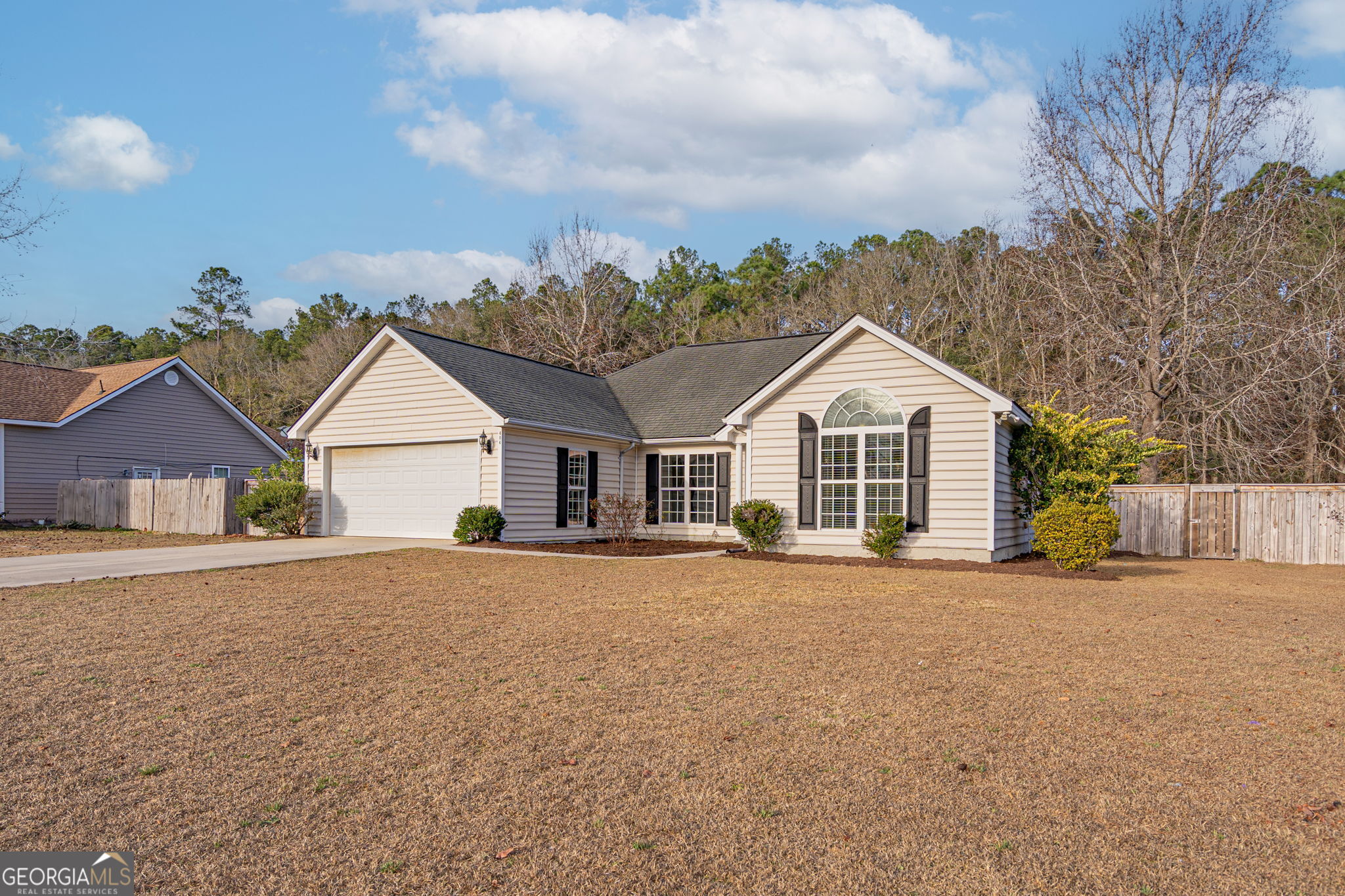 404 Sir Arthur Court Property Photo 2