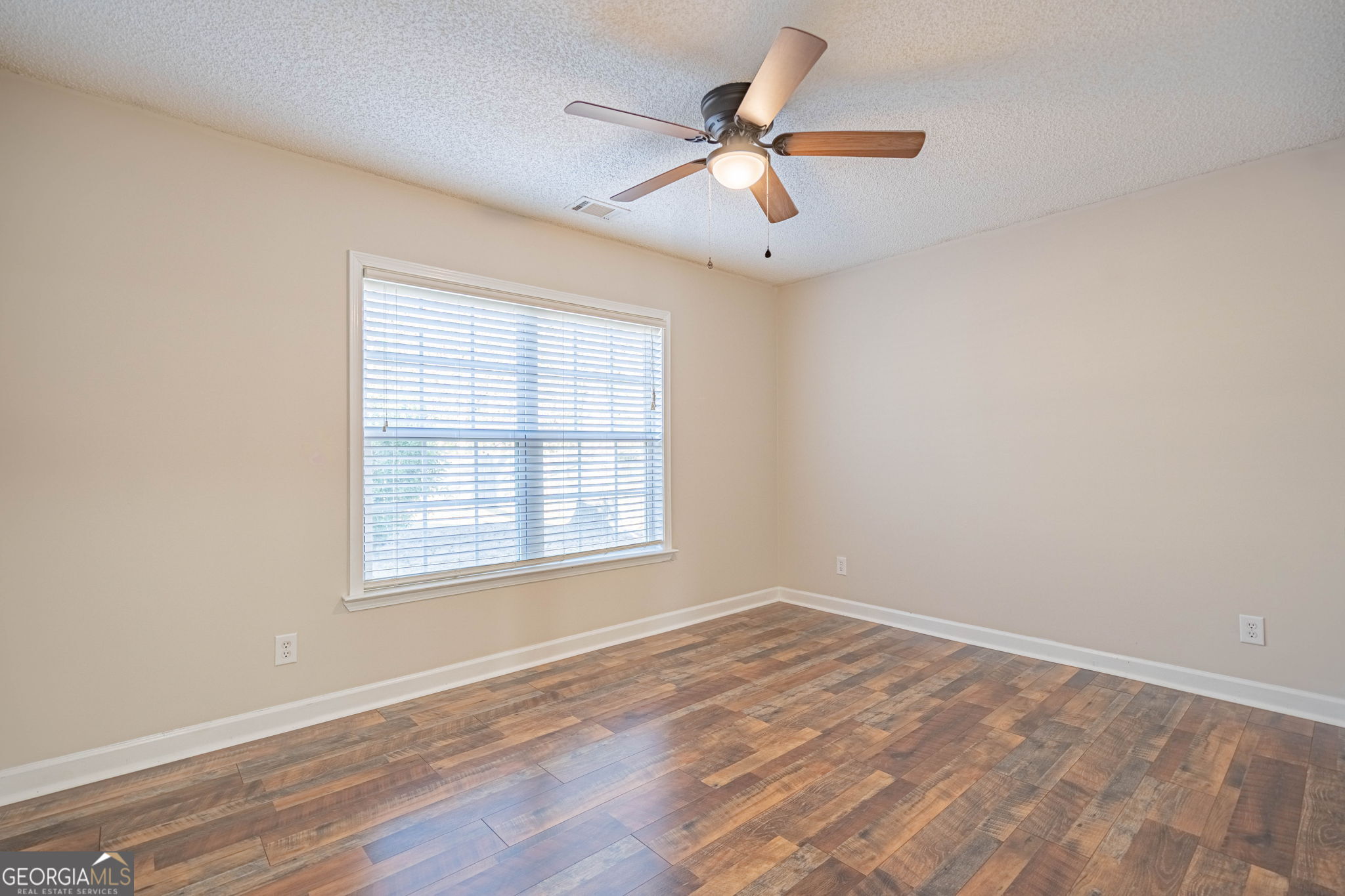 404 Sir Arthur Court Property Photo 23