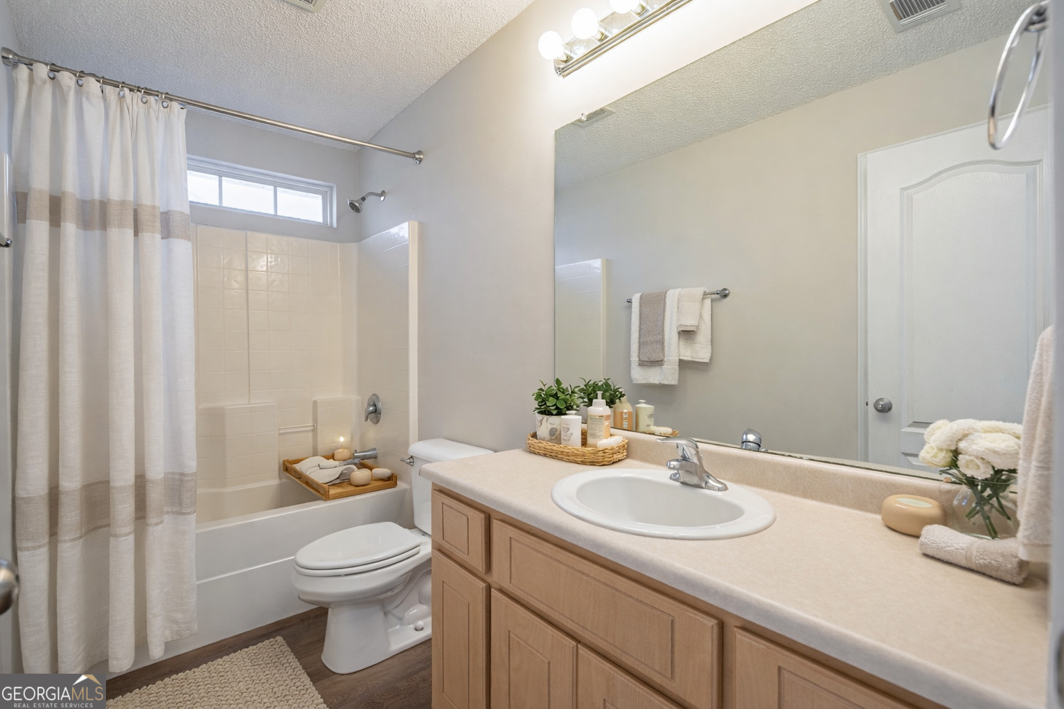 404 Sir Arthur Court Property Photo 29