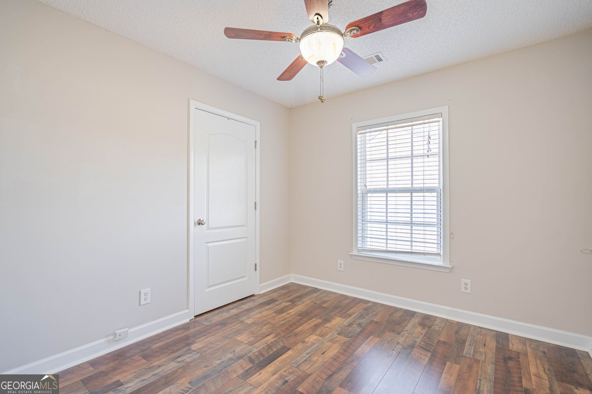 404 Sir Arthur Court Property Photo 30