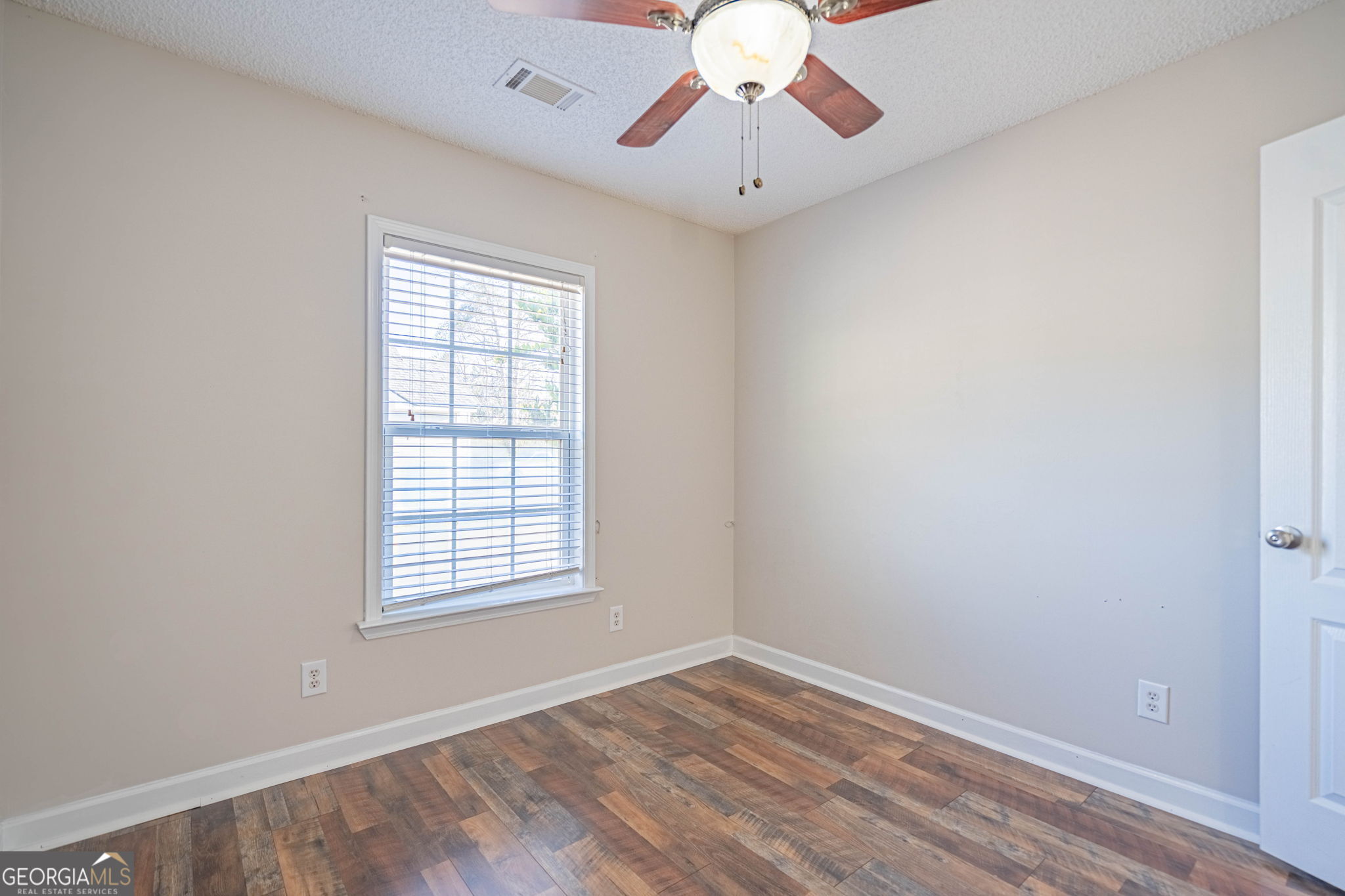 404 Sir Arthur Court Property Photo 31