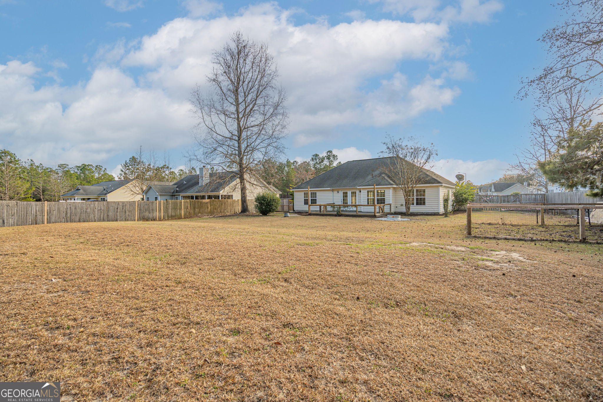 404 Sir Arthur Court Property Photo 58