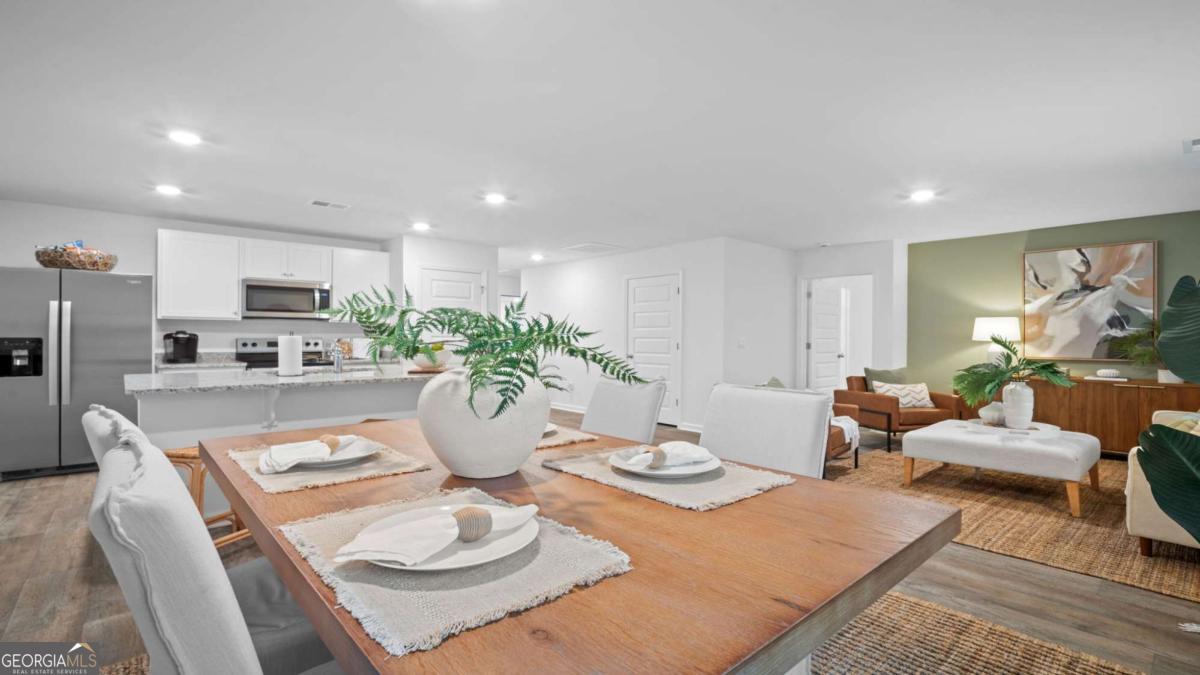 117 Serenoa Drive Property Photo 7