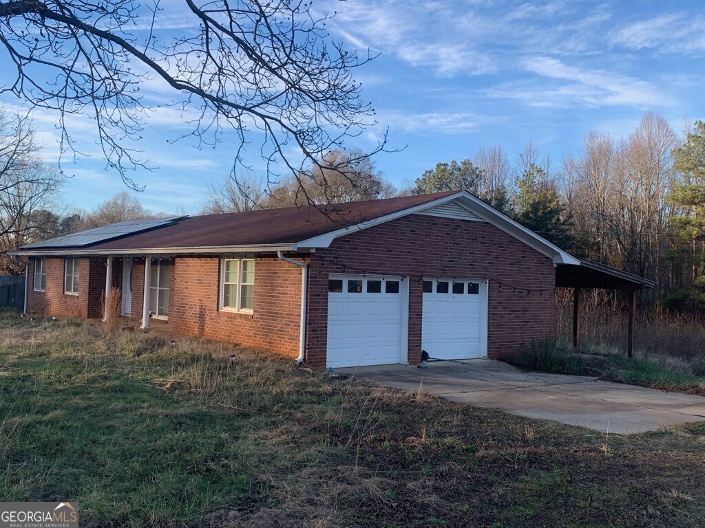 8750 Sandy Cross Road Property Photo 5