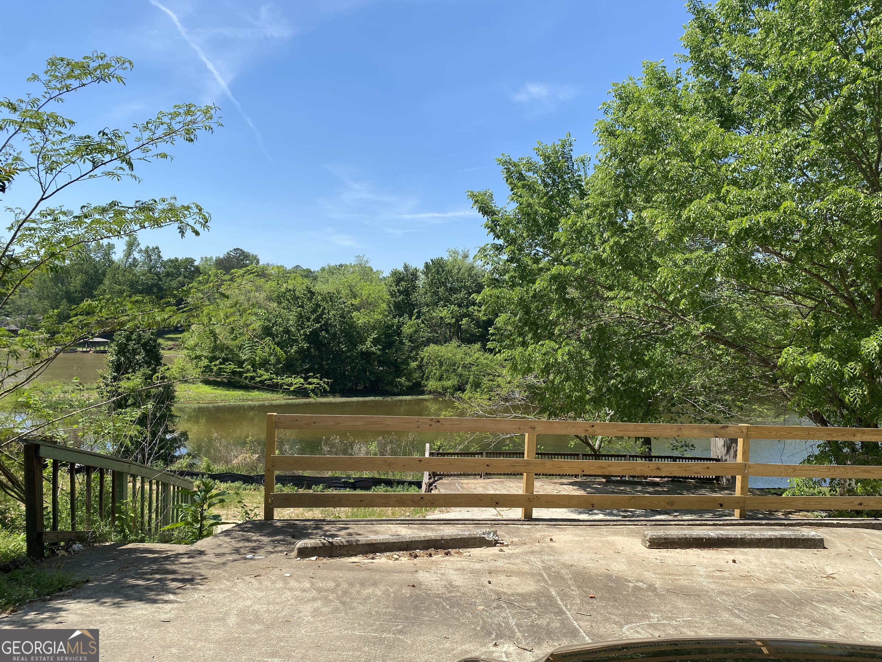273 S River Drive Property Photo 2