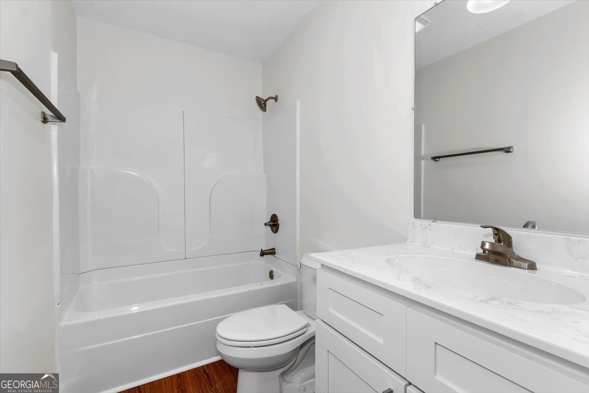 2201 Walden Drive # 18 Property Photo 15