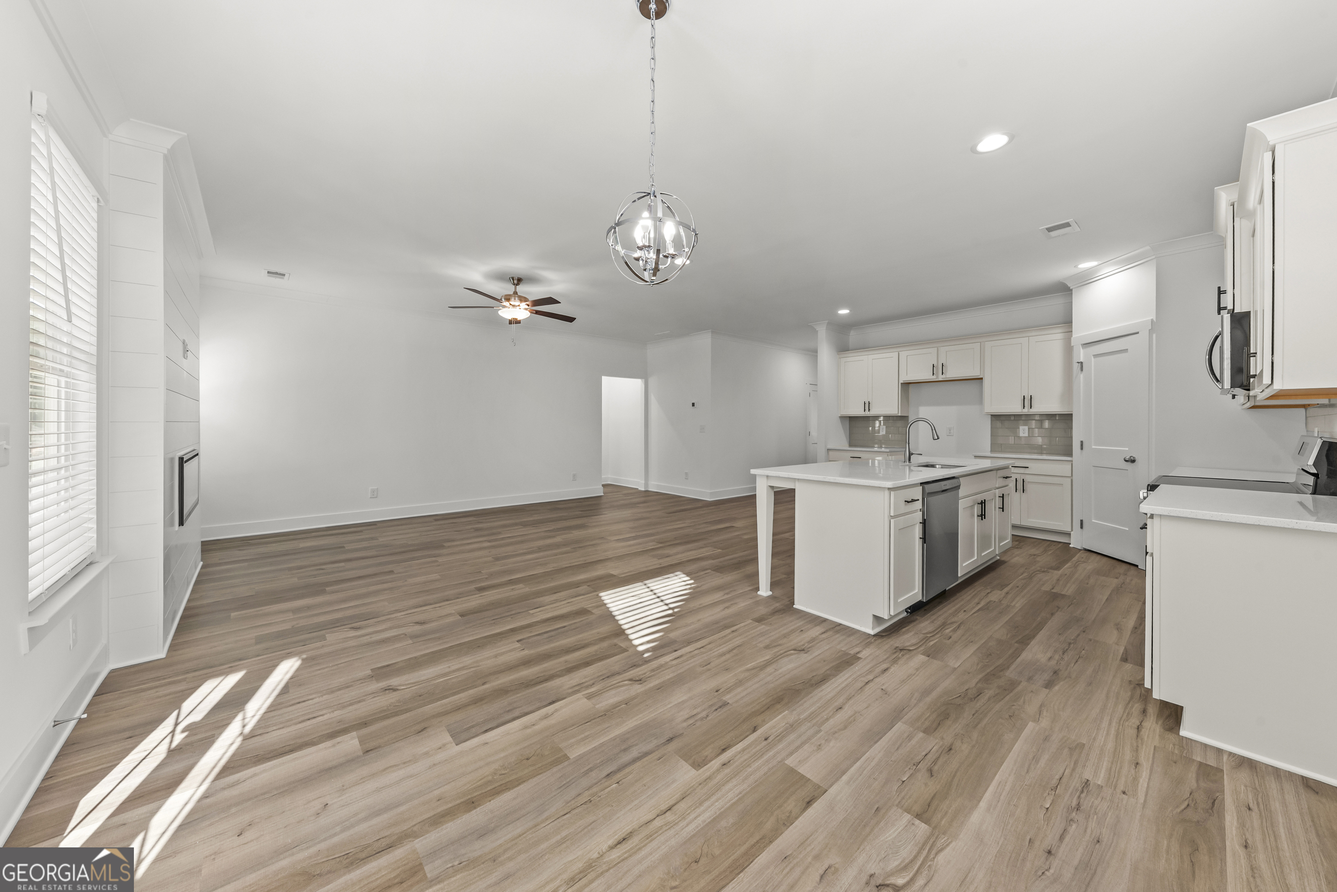 1121 Silverton Drive Property Photo 16