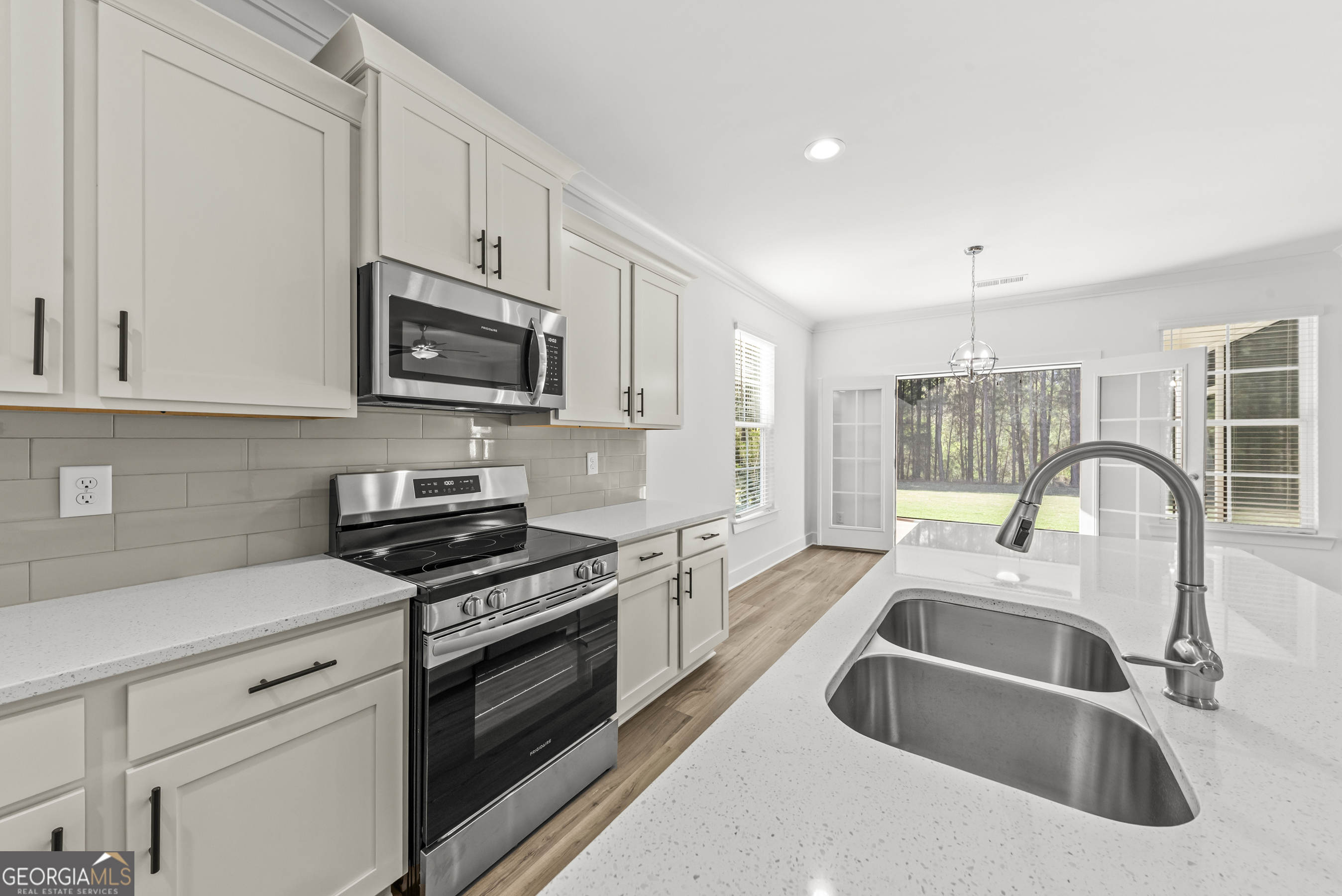 1121 Silverton Drive Property Photo 18