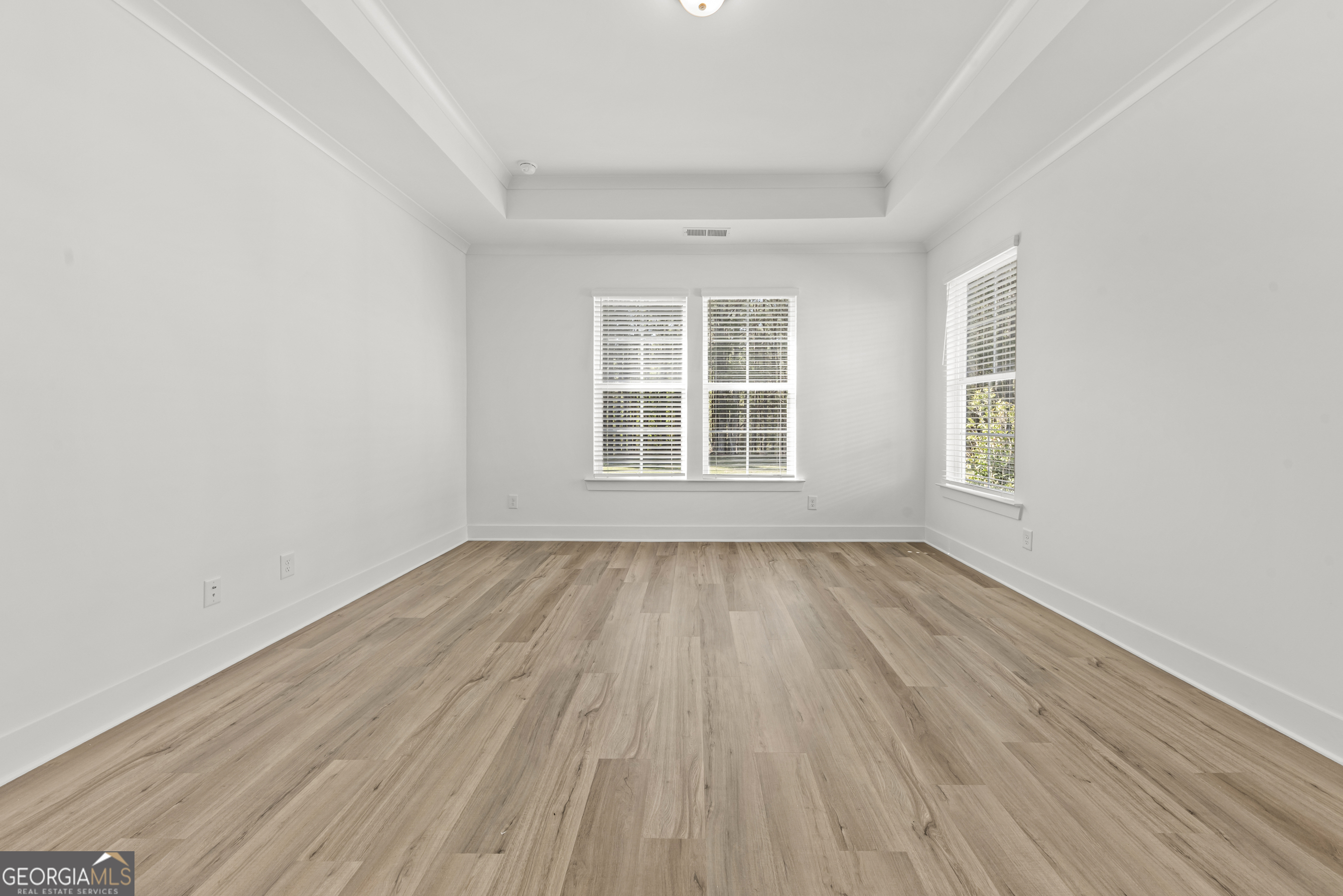 1121 Silverton Drive Property Photo 27