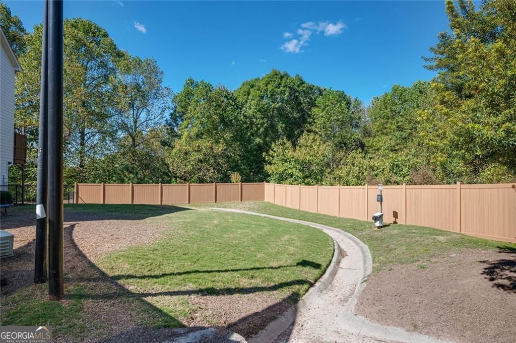 1761 Liberty Parkway Nw Property Photo 3