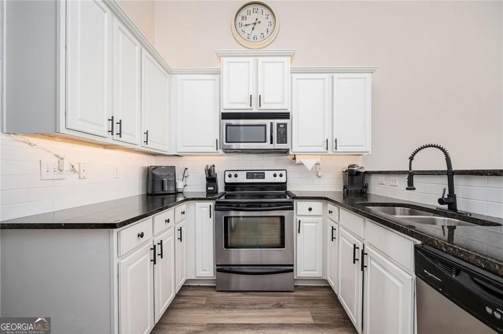 1761 Liberty Parkway Nw Property Photo 13