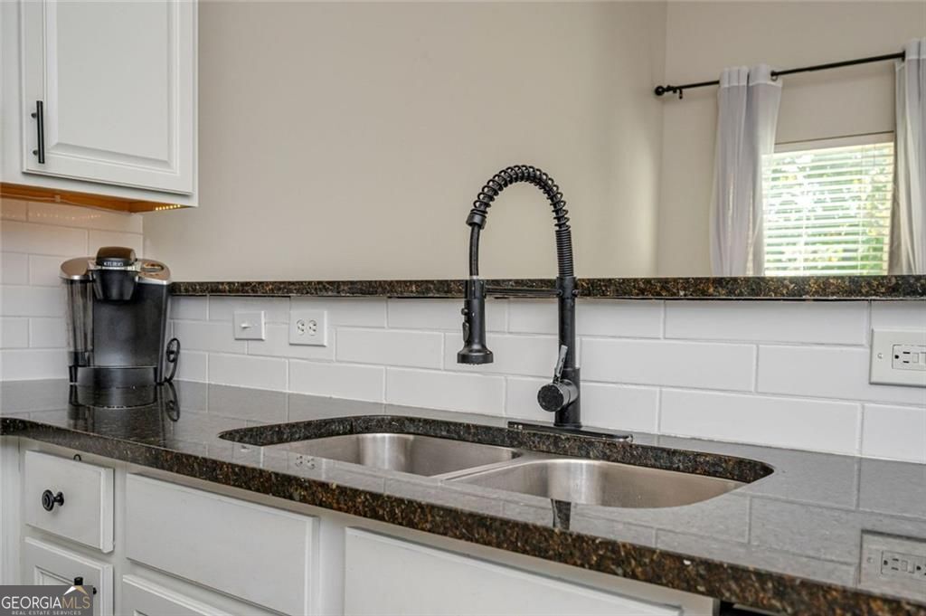 1761 Liberty Parkway Nw Property Photo 15