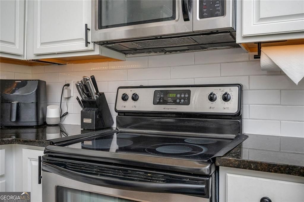1761 Liberty Parkway Nw Property Photo 17