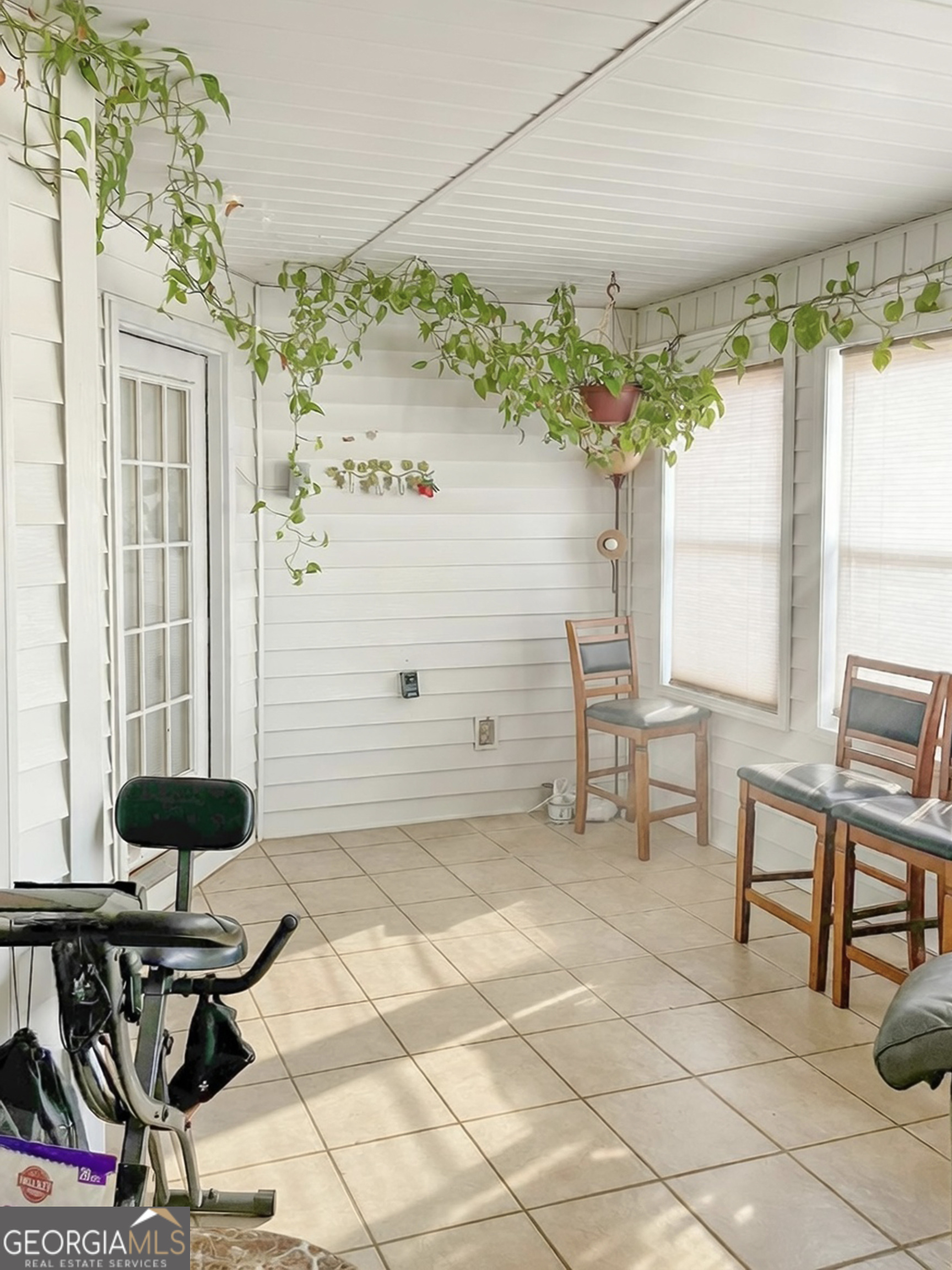 37 Oak Drive Property Photo 4