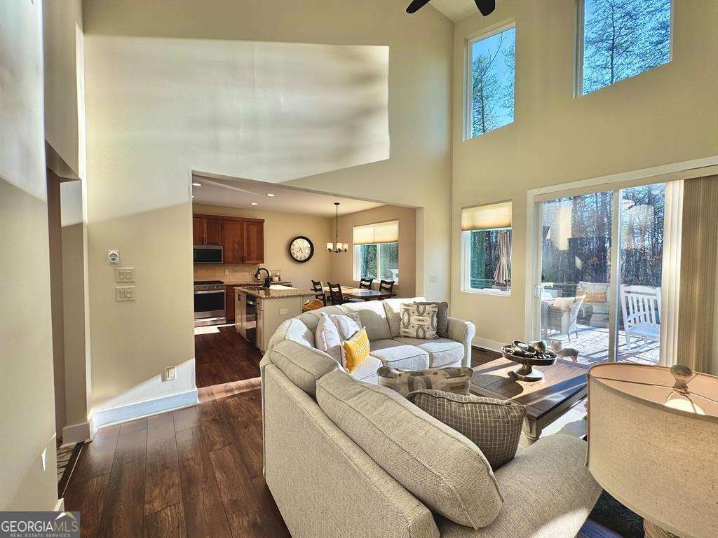 939 Sunset Road Property Photo 9