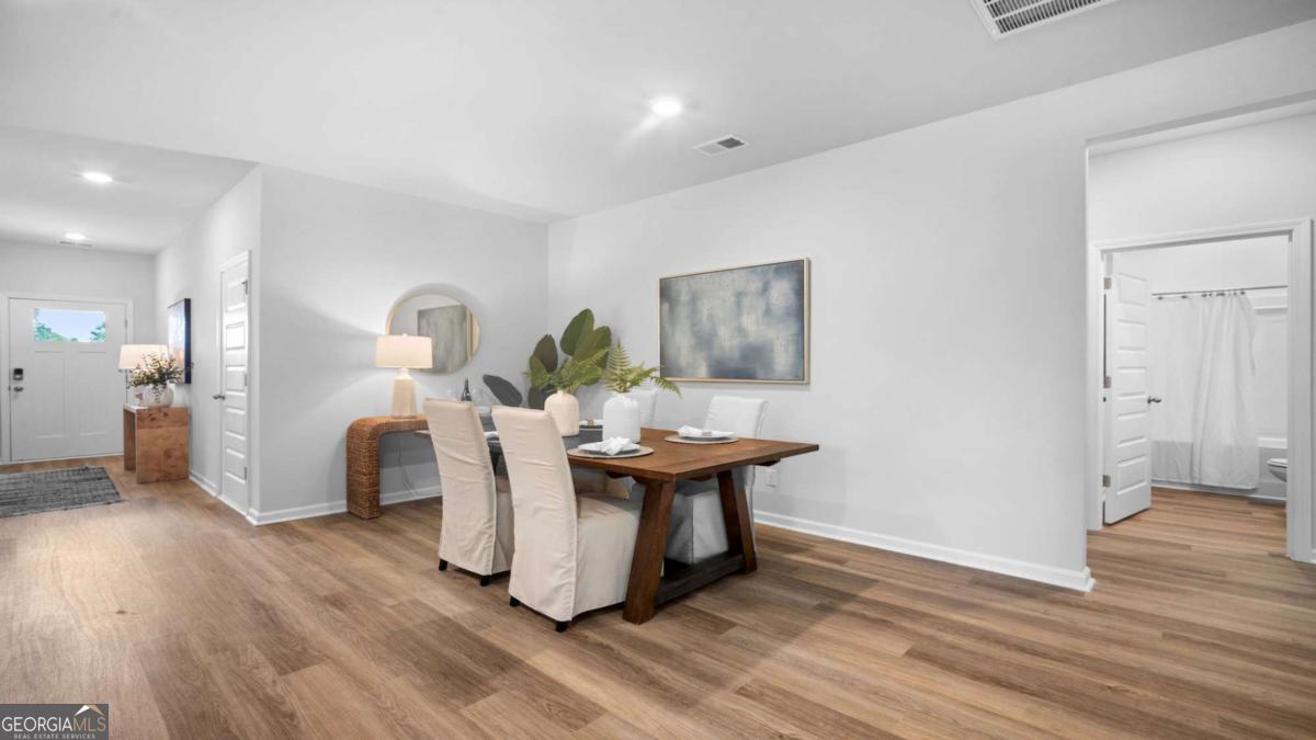 305 Royal Fern Lane Property Photo 8