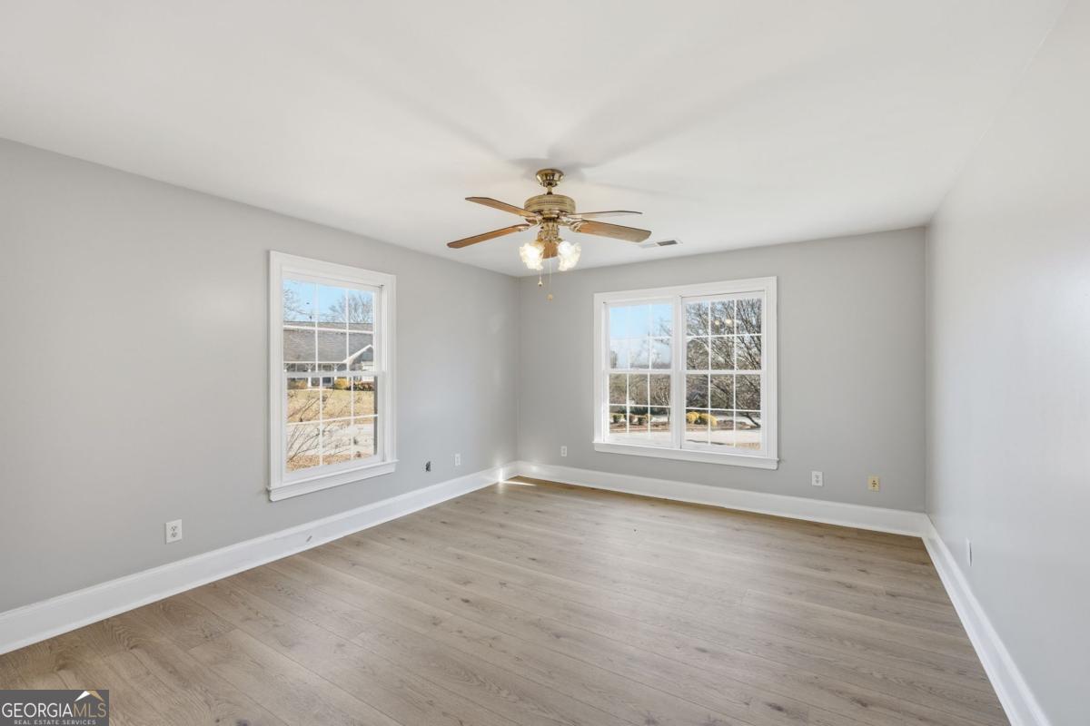 2857 Bridgeview Drive Property Photo 37