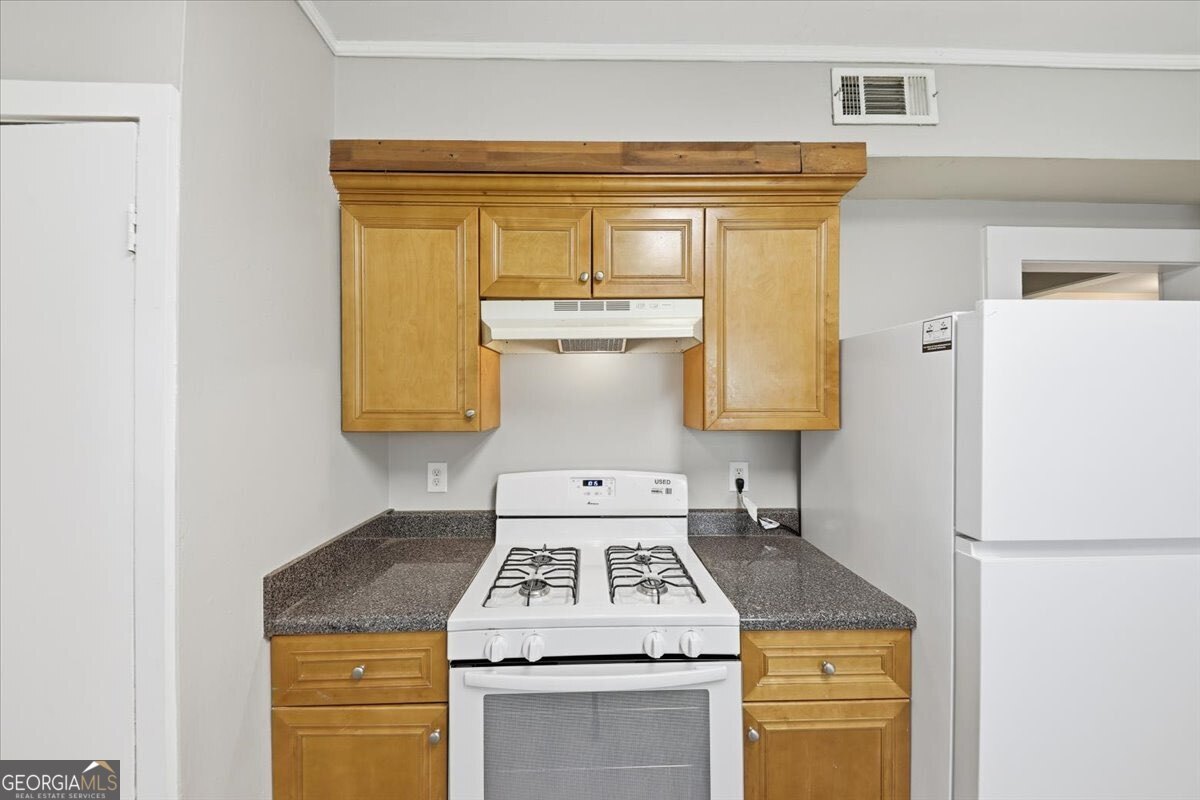 259 Addington Drive Property Photo 12
