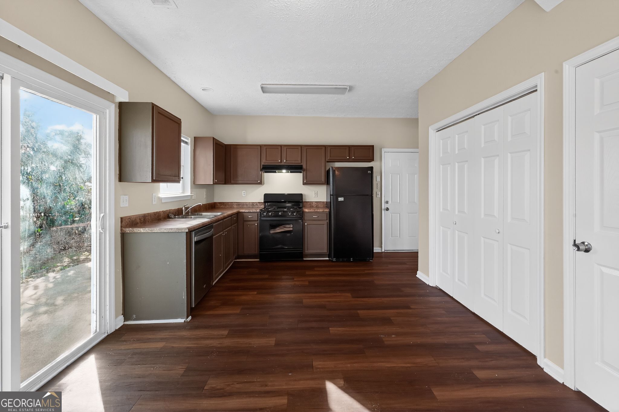4292 Linecrest Lane Property Photo 14