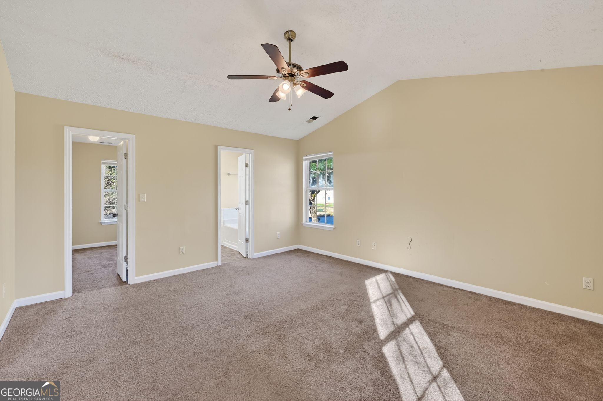 4292 Linecrest Lane Property Photo 28