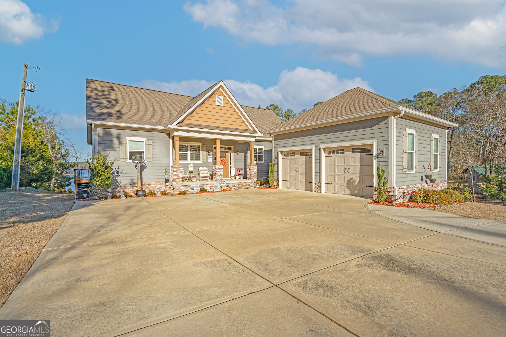 1012 Choctaw Drive Property Photo 2