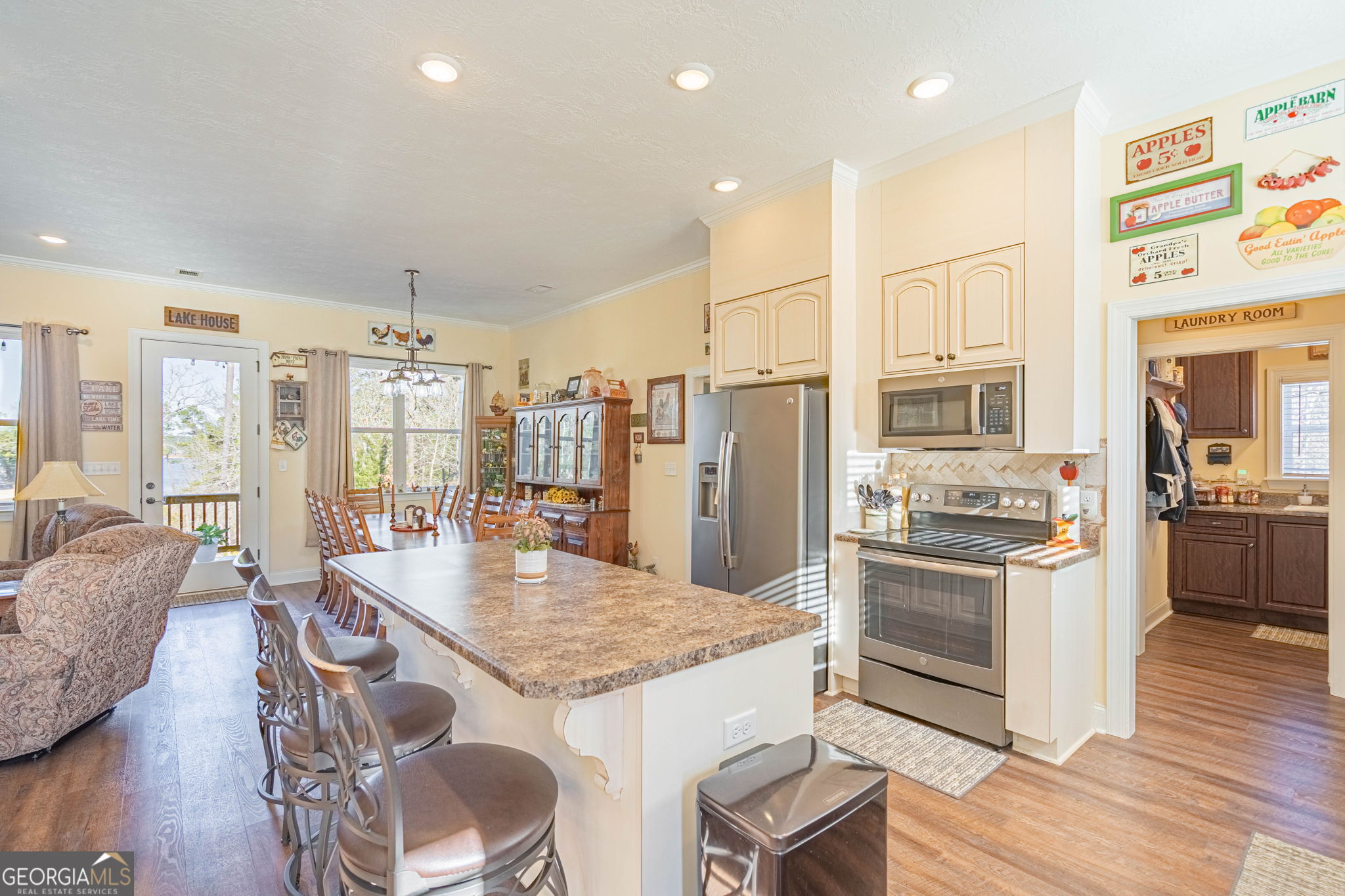 1012 Choctaw Drive Property Photo 12