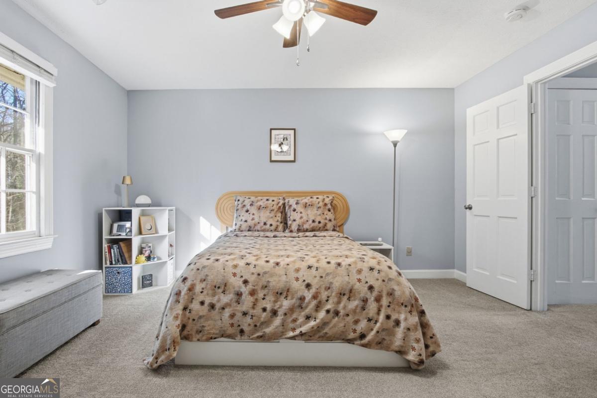 4170 Applegate Way Property Photo 4