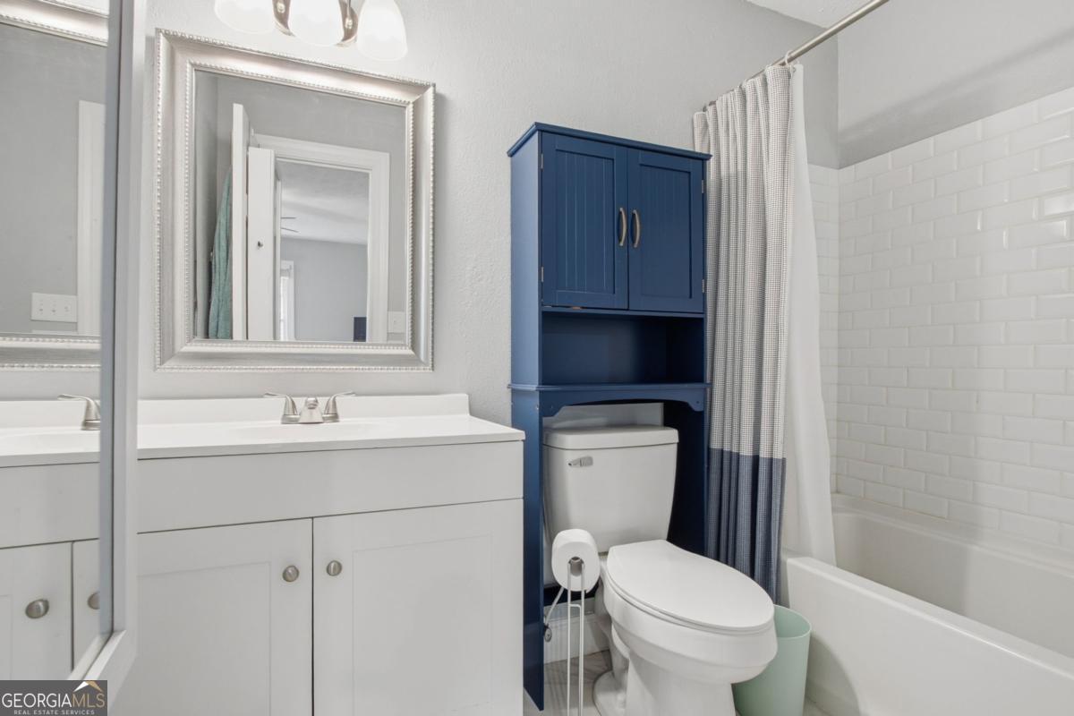 4170 Applegate Way Property Photo 18