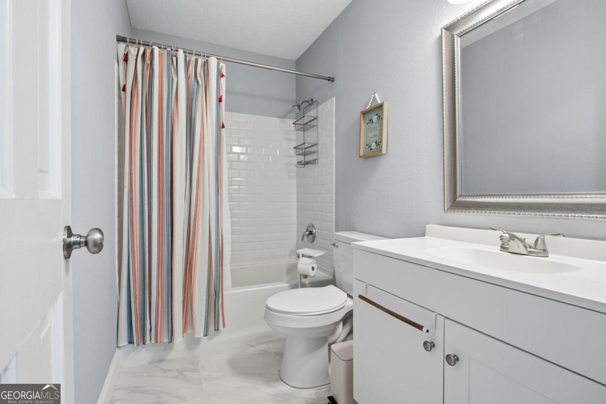 4170 Applegate Way Property Photo 20