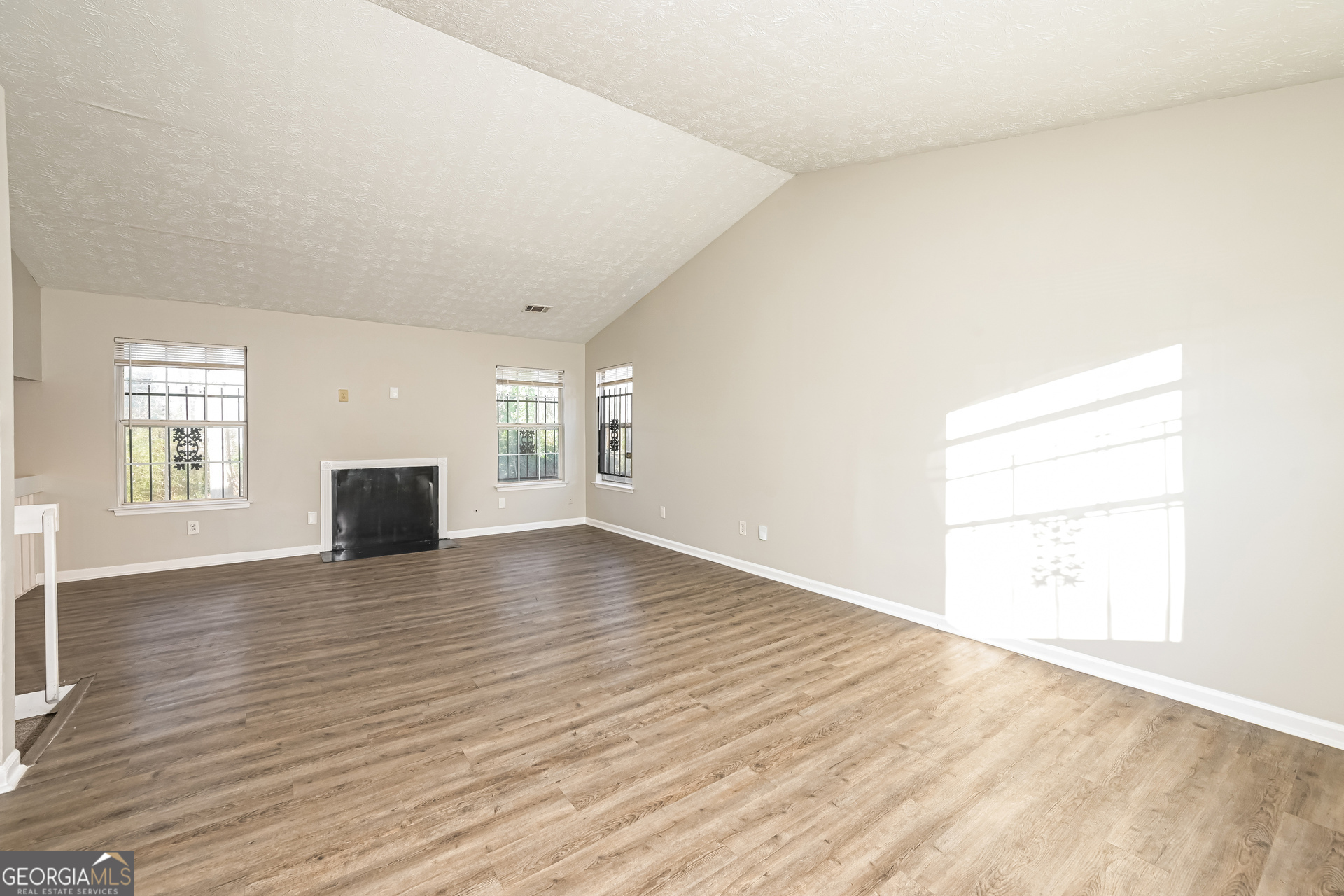 1211 To Lani Court Property Photo 3