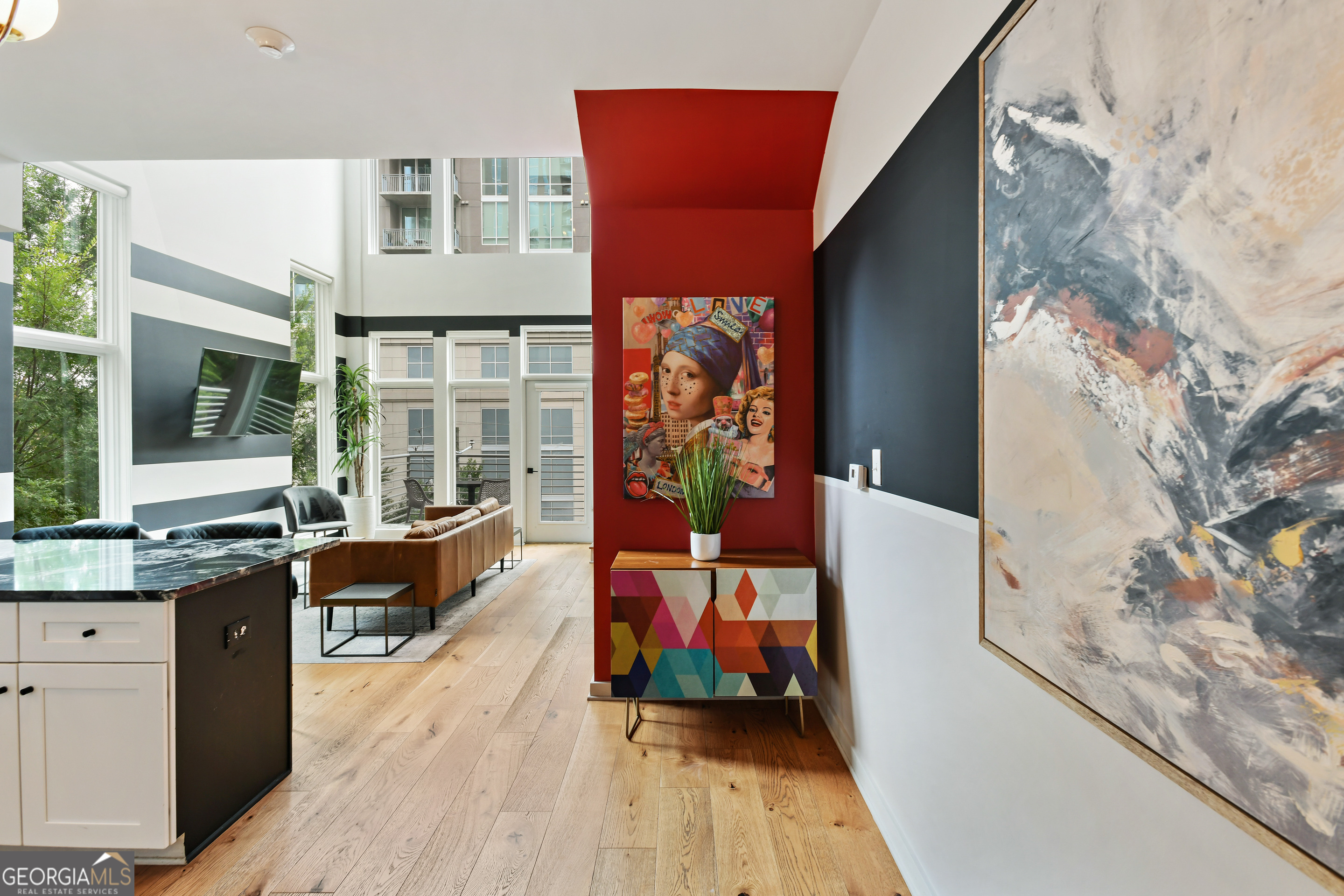 208 12th Street Ne # 304 Property Photo 3