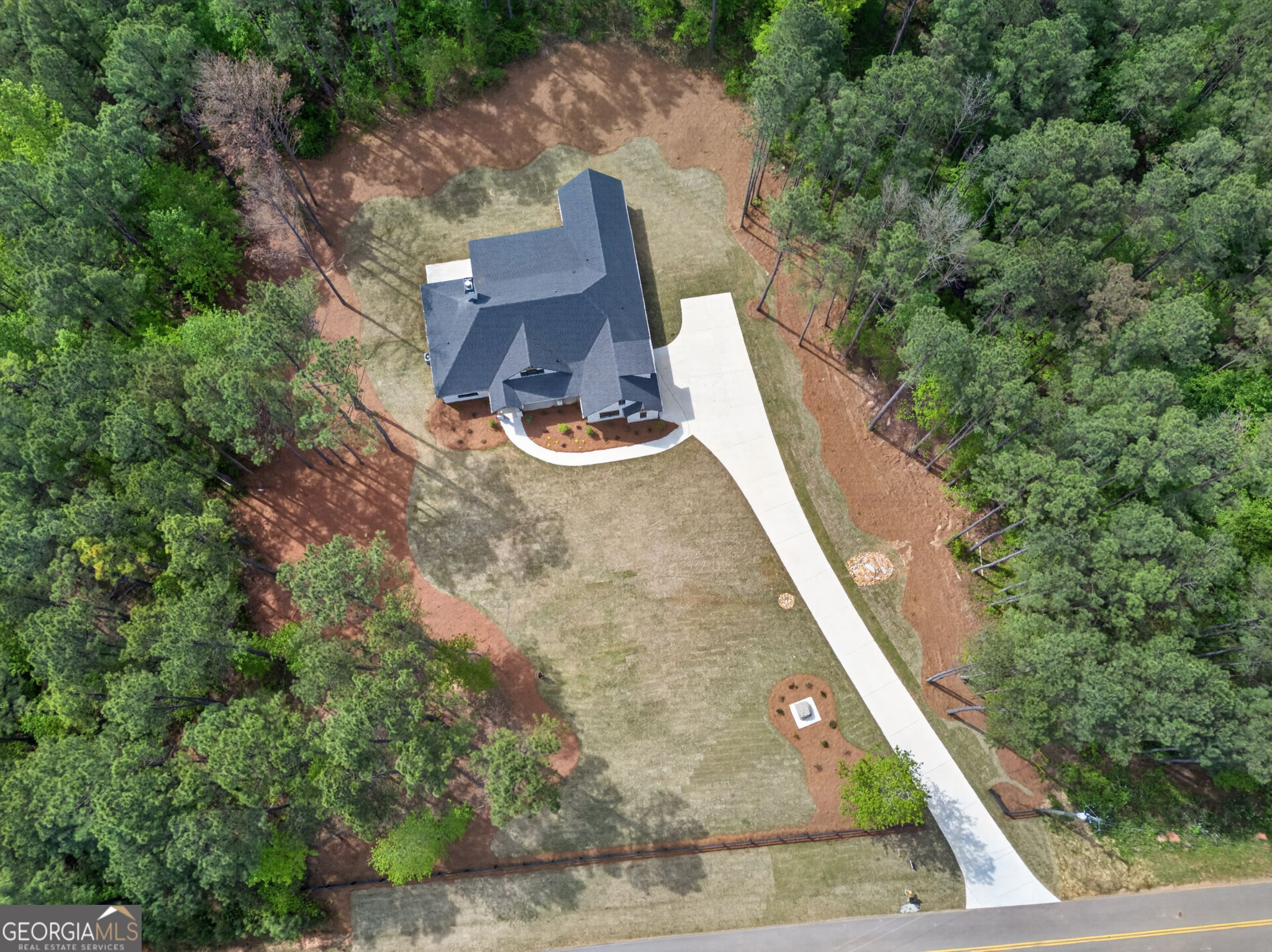 755 Crews Road Property Photo 3