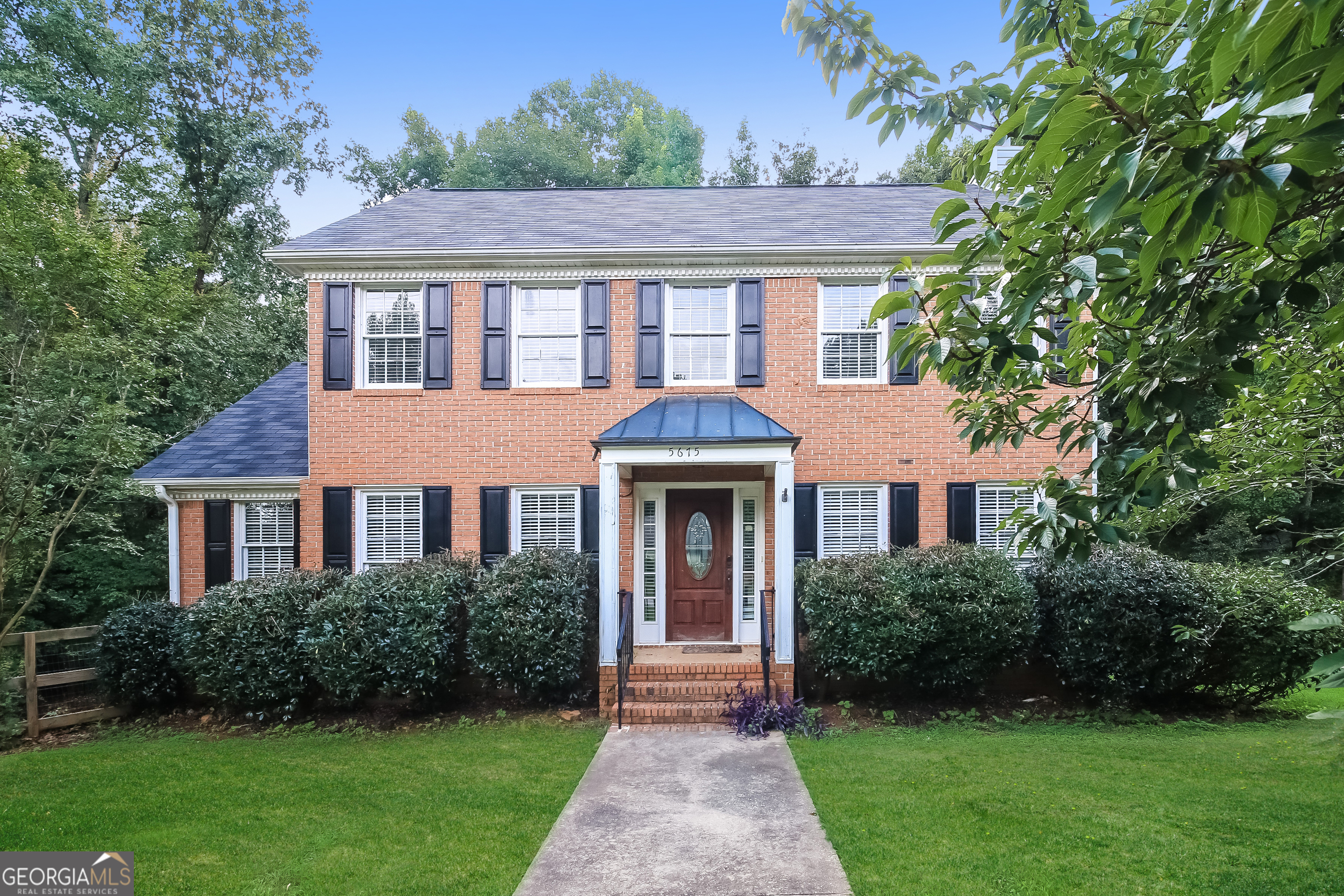 5675 Stewart Woods Drive Property Photo 1