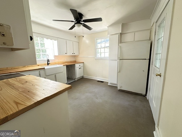 2581 Old Holton Road Property Photo 3