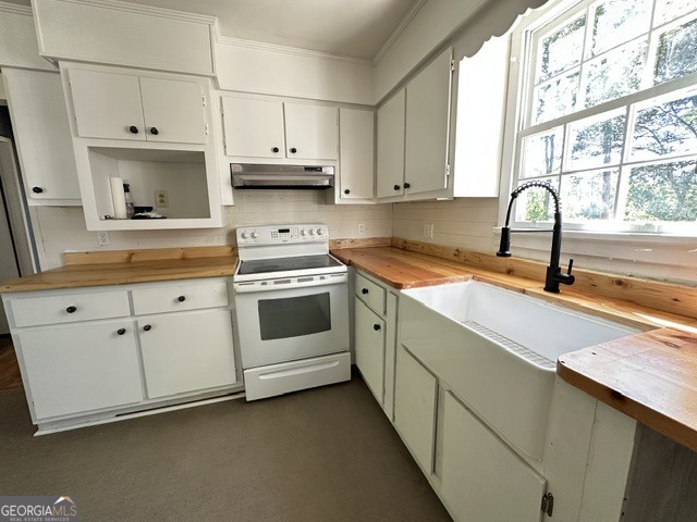 2581 Old Holton Road Property Photo 5
