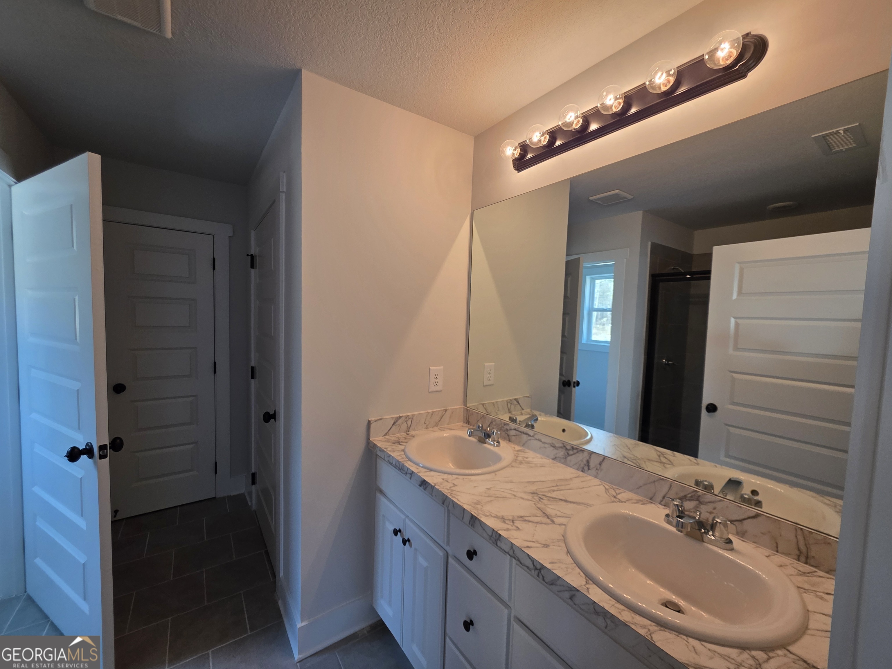 1167 Jeannine Lane # 15 Property Photo 13