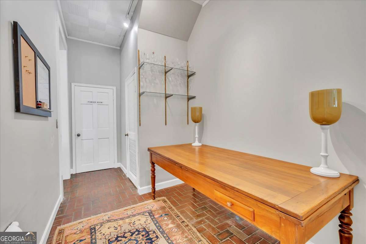522 S Lee Street Property Photo 60