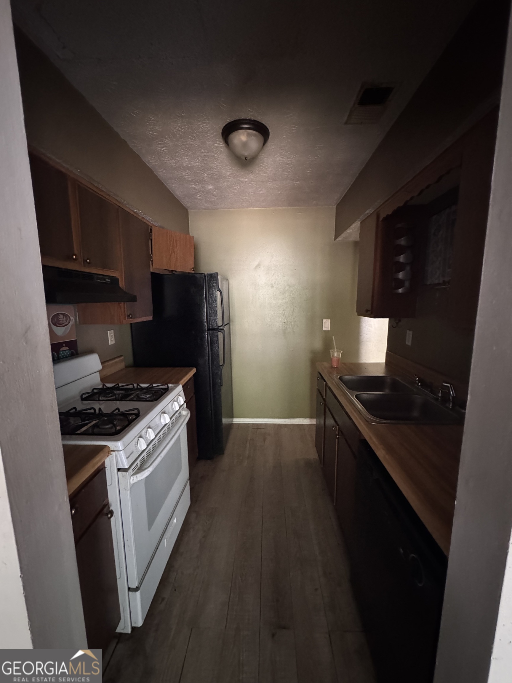 1602 Pine Tree Trail Property Photo 6
